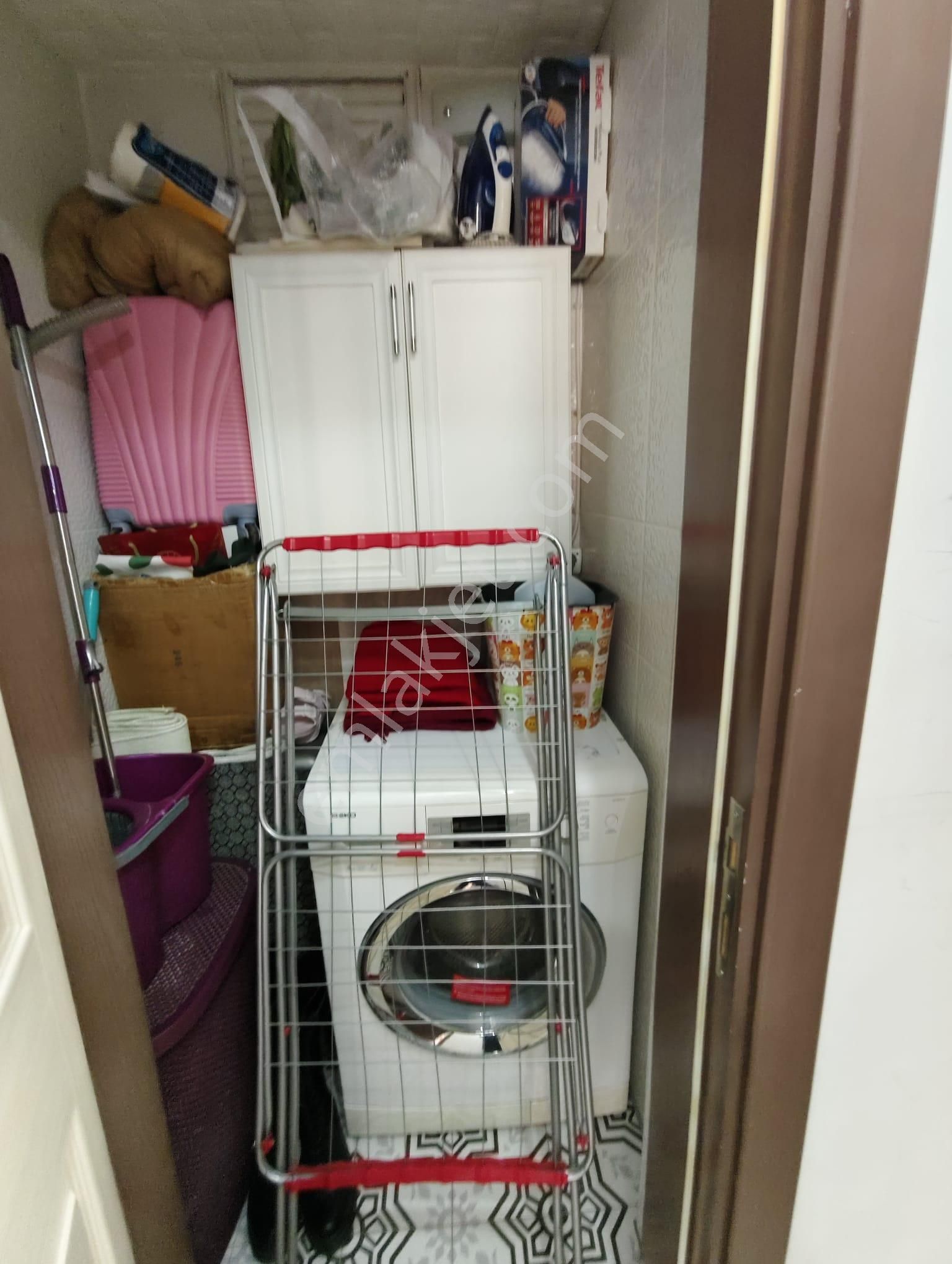 Bayraklı Mansuroğlu Mahallesinde Tadilatlı 2+1 Kiralık Daire - Görsel 11