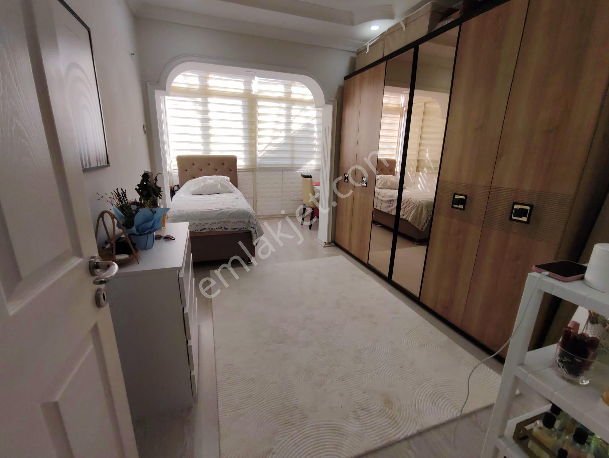 Bayraklı Mansuroğlu Mahallesinde Tadilatlı 2+1 Kiralık Daire - Görsel 33