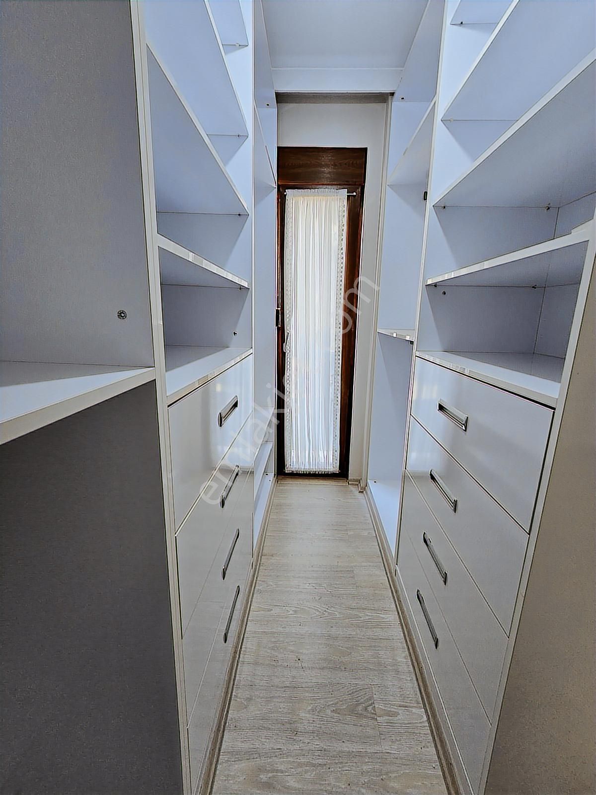 Konyaaltı Havuzlu Site İçerisinde 160m2 3+1 Giriş Katı Daire - Görsel 31