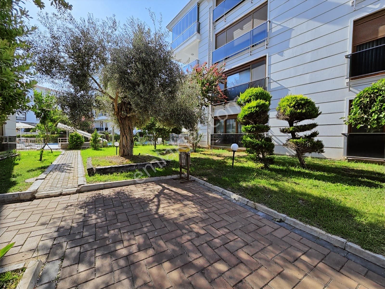 Konyaaltı Havuzlu Site İçerisinde 160m2 3+1 Giriş Katı Daire - Görsel 33