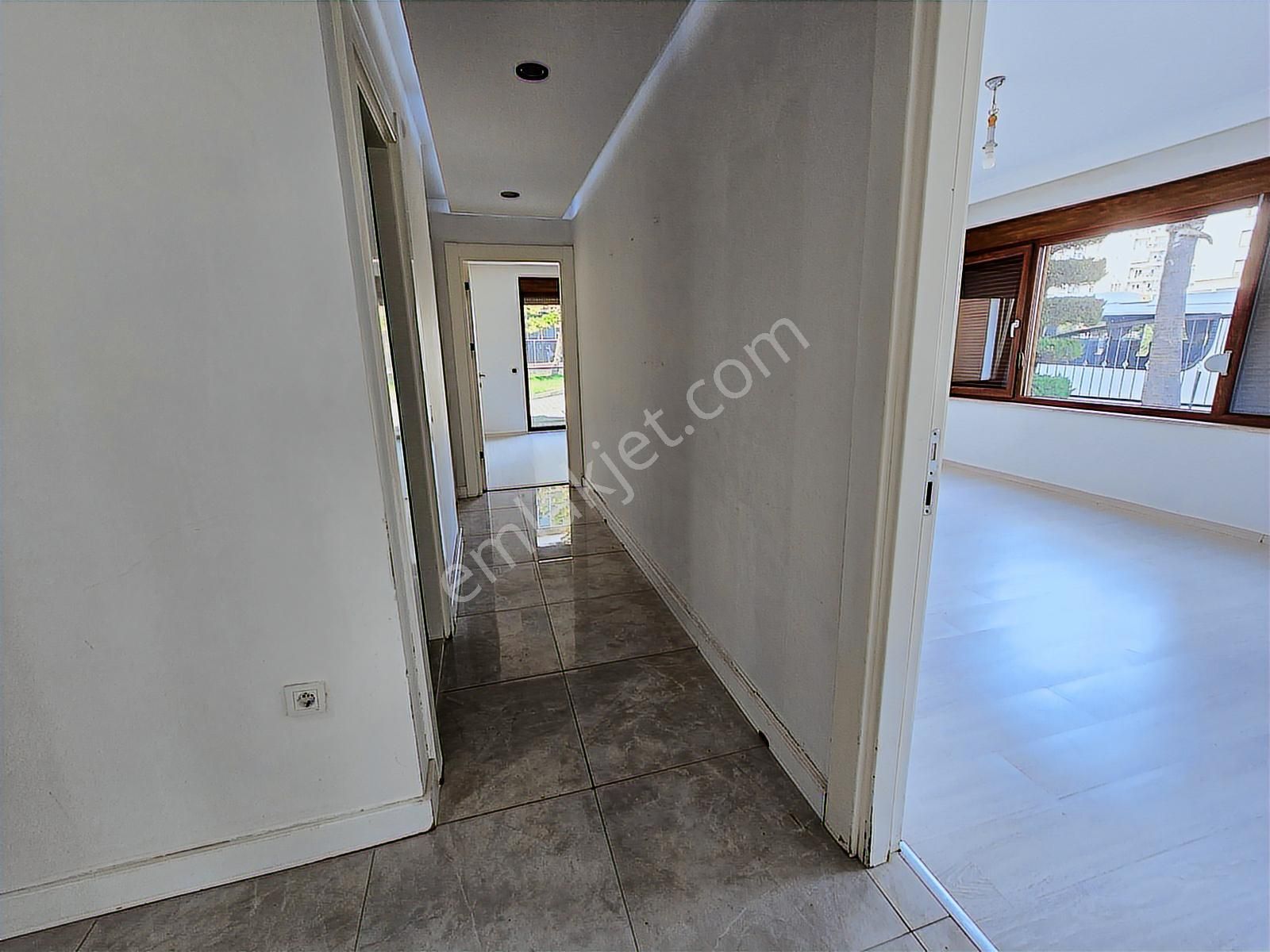 Konyaaltı Havuzlu Site İçerisinde 160m2 3+1 Giriş Katı Daire - Görsel 26