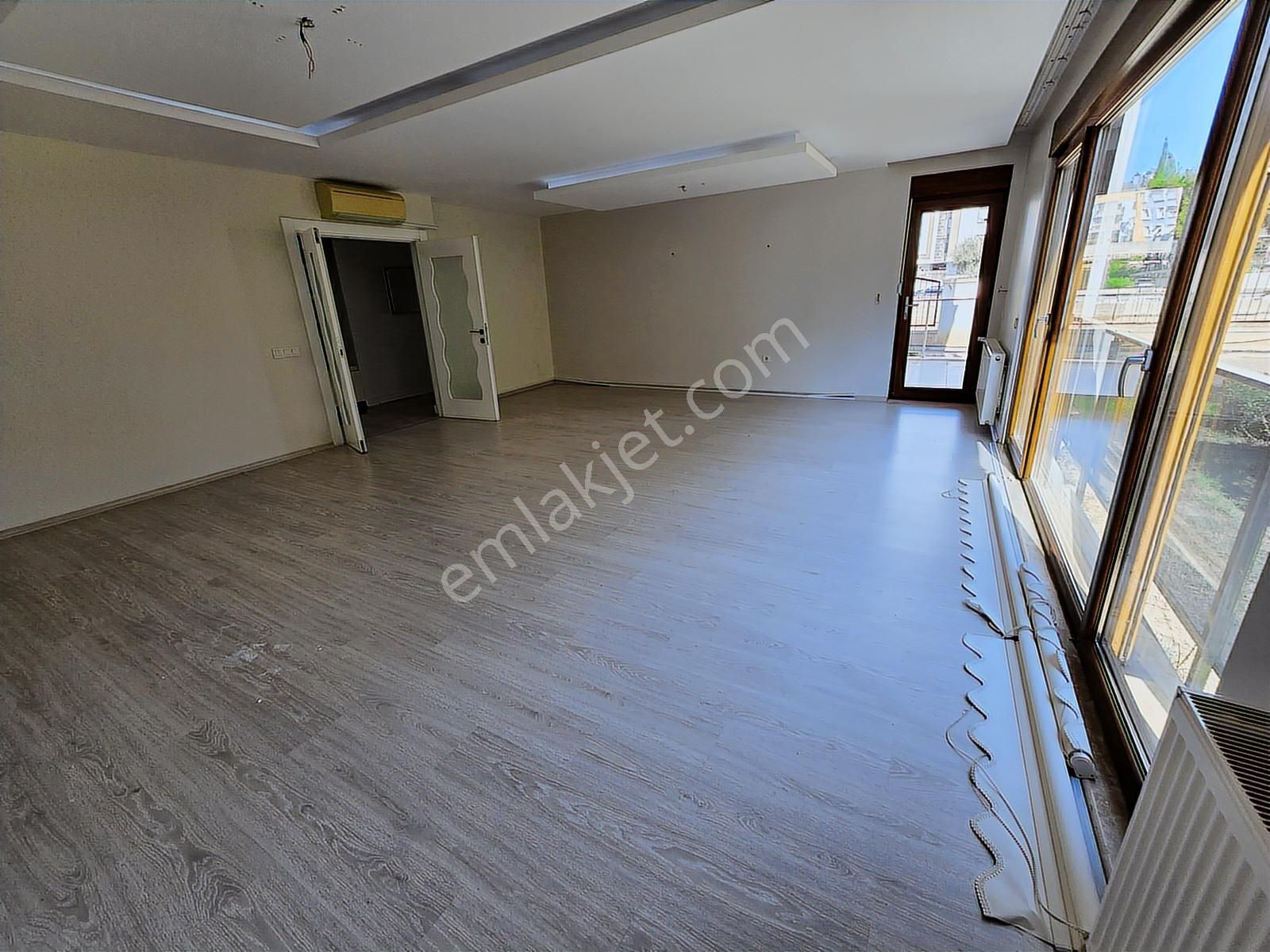 Konyaaltı Havuzlu Site İçerisinde 160m2 3+1 Giriş Katı Daire - Görsel 25