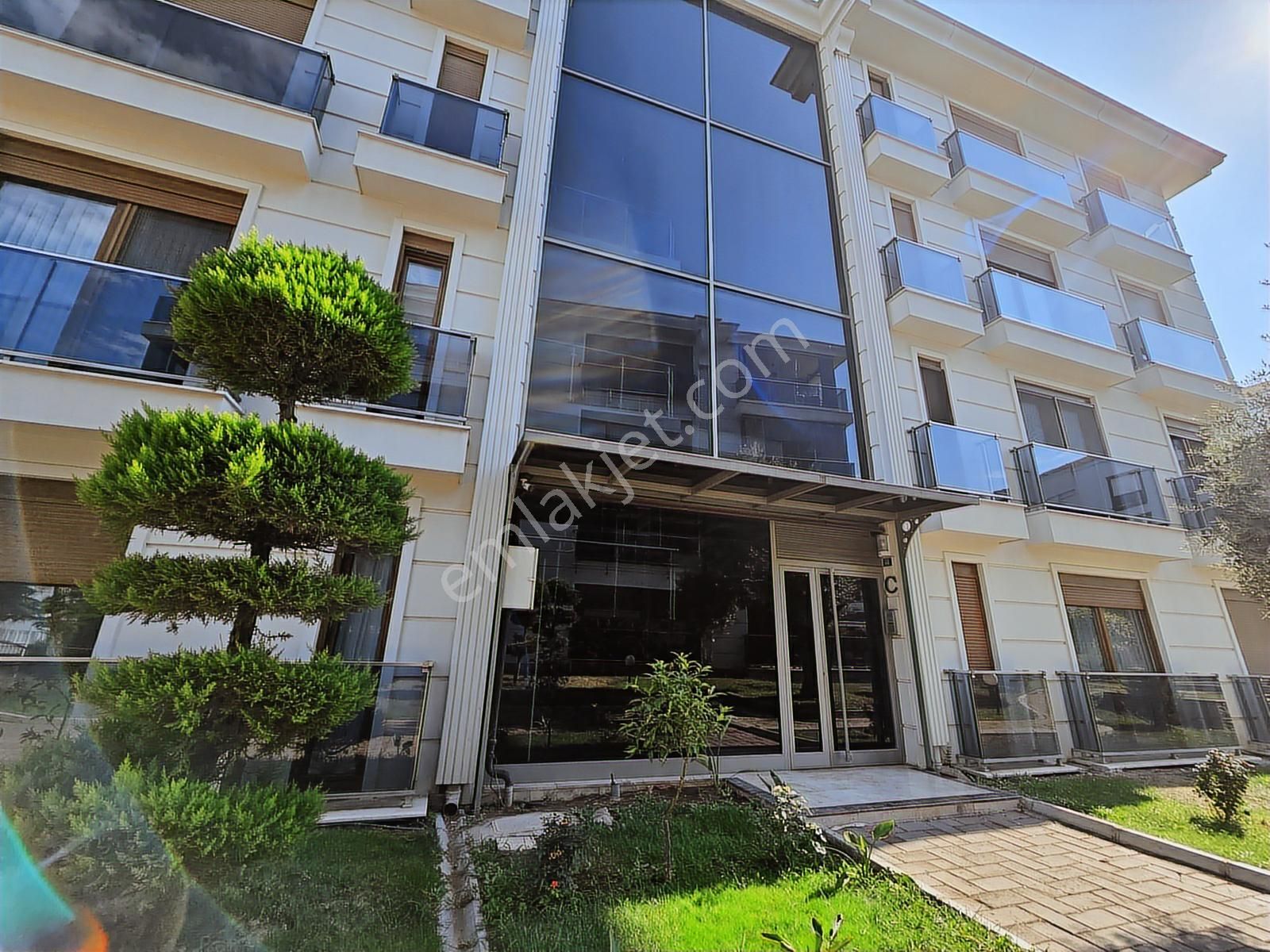 Konyaaltı Havuzlu Site İçerisinde 160m2 3+1 Giriş Katı Daire - Görsel 17