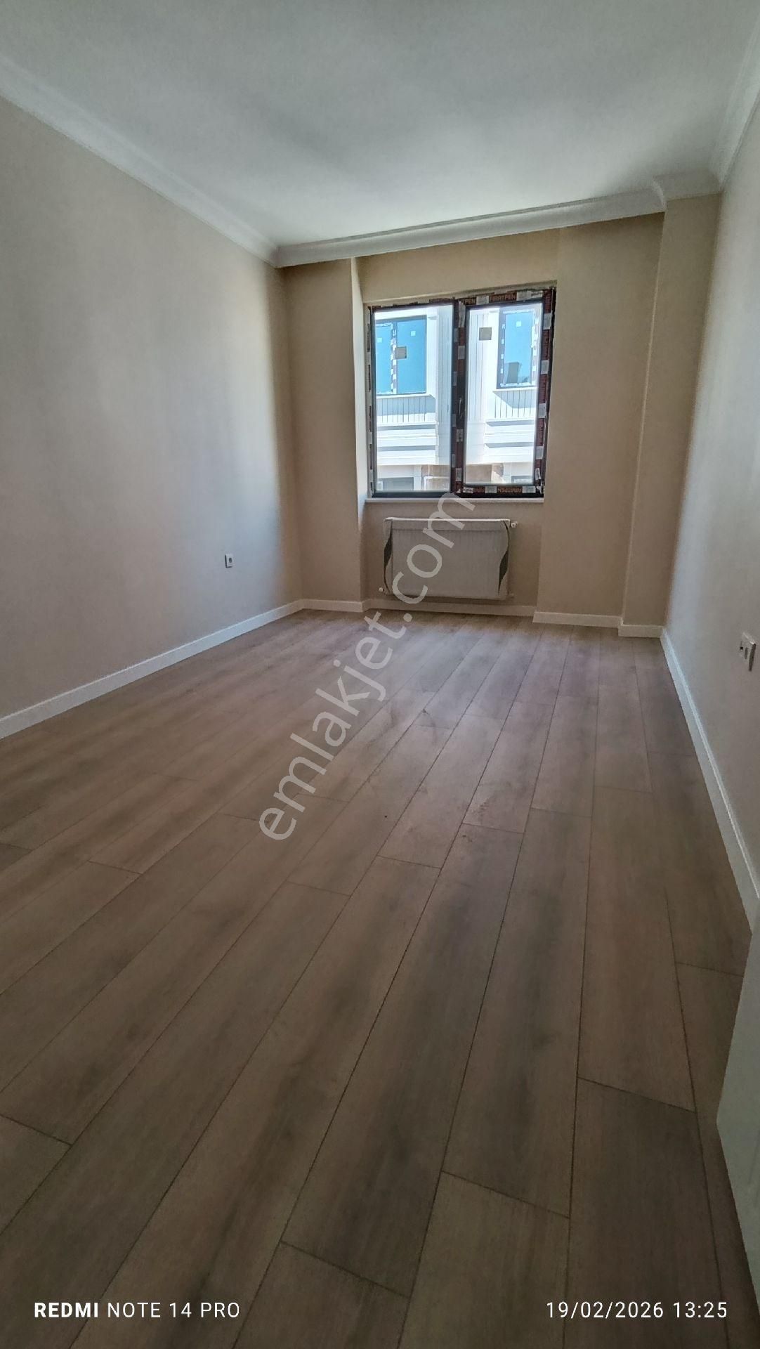 Avciılar Firizkoyde Sahibinden Muhteşem Manzaralı 2+1 Ebeveyn Banyolu Önü Full Açık Karanlık Odası - Görsel 17