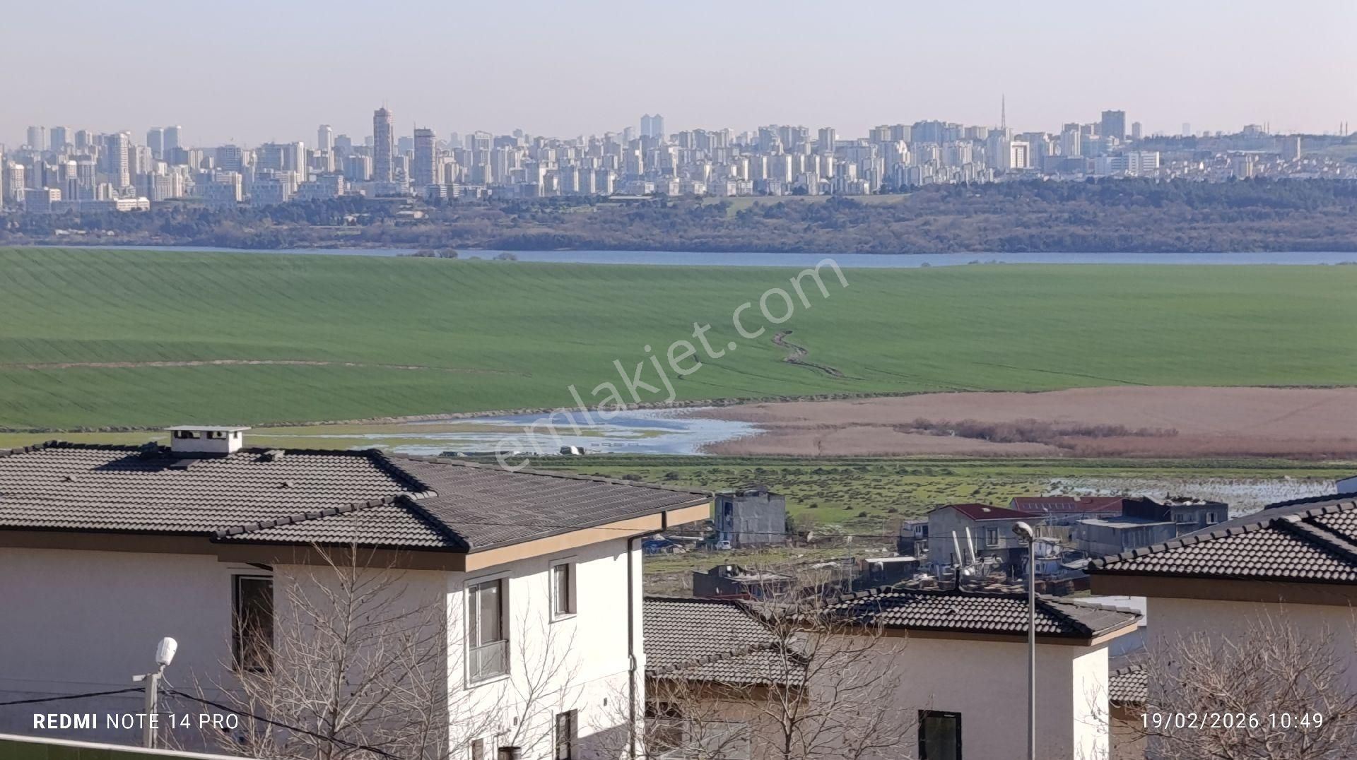 Avciılar Firizkoyde Sahibinden Muhteşem Manzaralı 2+1 Ebeveyn Banyolu Önü Full Açık Karanlık Odası - Görsel 33