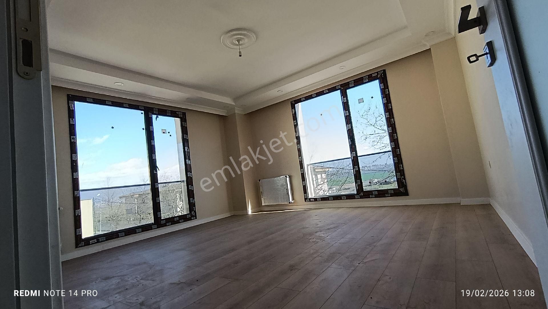 Avciılar Firizkoyde Sahibinden Muhteşem Manzaralı 2+1 Ebeveyn Banyolu Önü Full Açık Karanlık Odası - Görsel 22