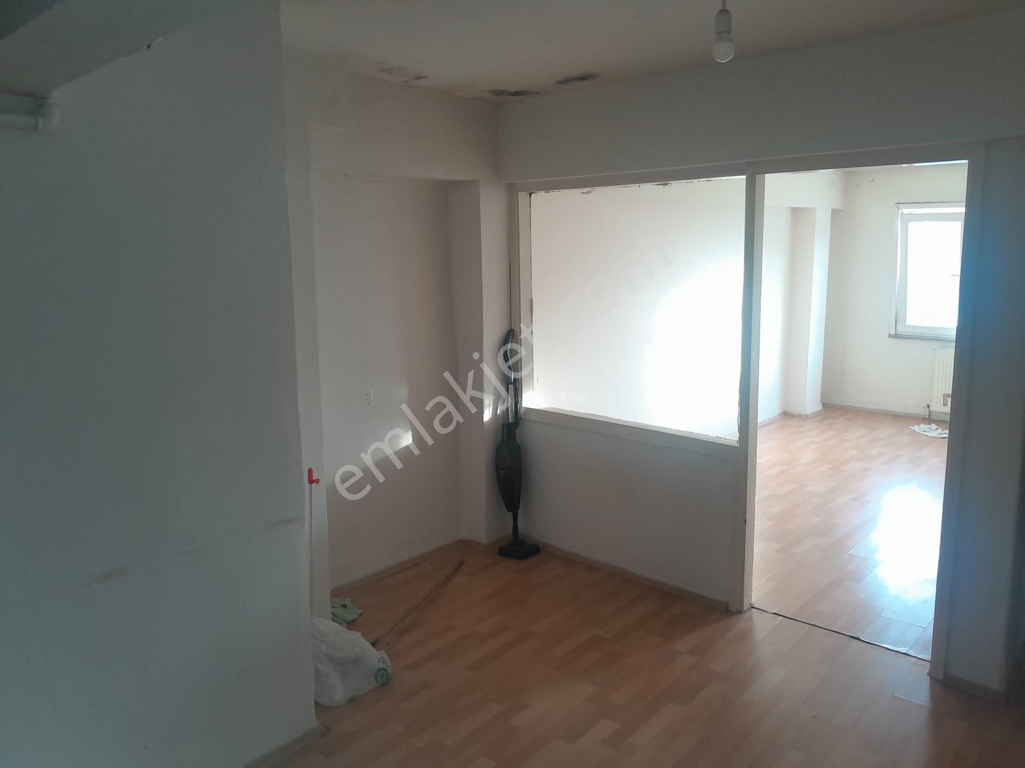 Bayrampaşa Demirkapı Caddesinde Şevvikkuvvete Yakın 1+1/75m2/3. Kat Kiralık Daire - Görsel 4
