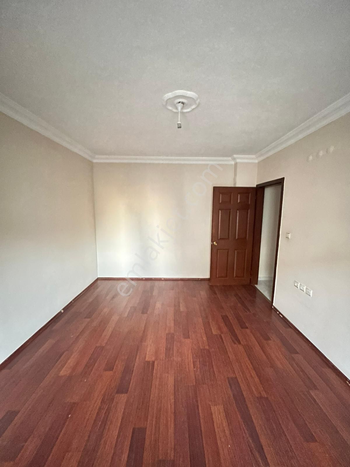 Geniş Kiralık Daire İsteyenlere Osmangazi Mah Orta Kat 3+1 Yapılı - Görsel 19