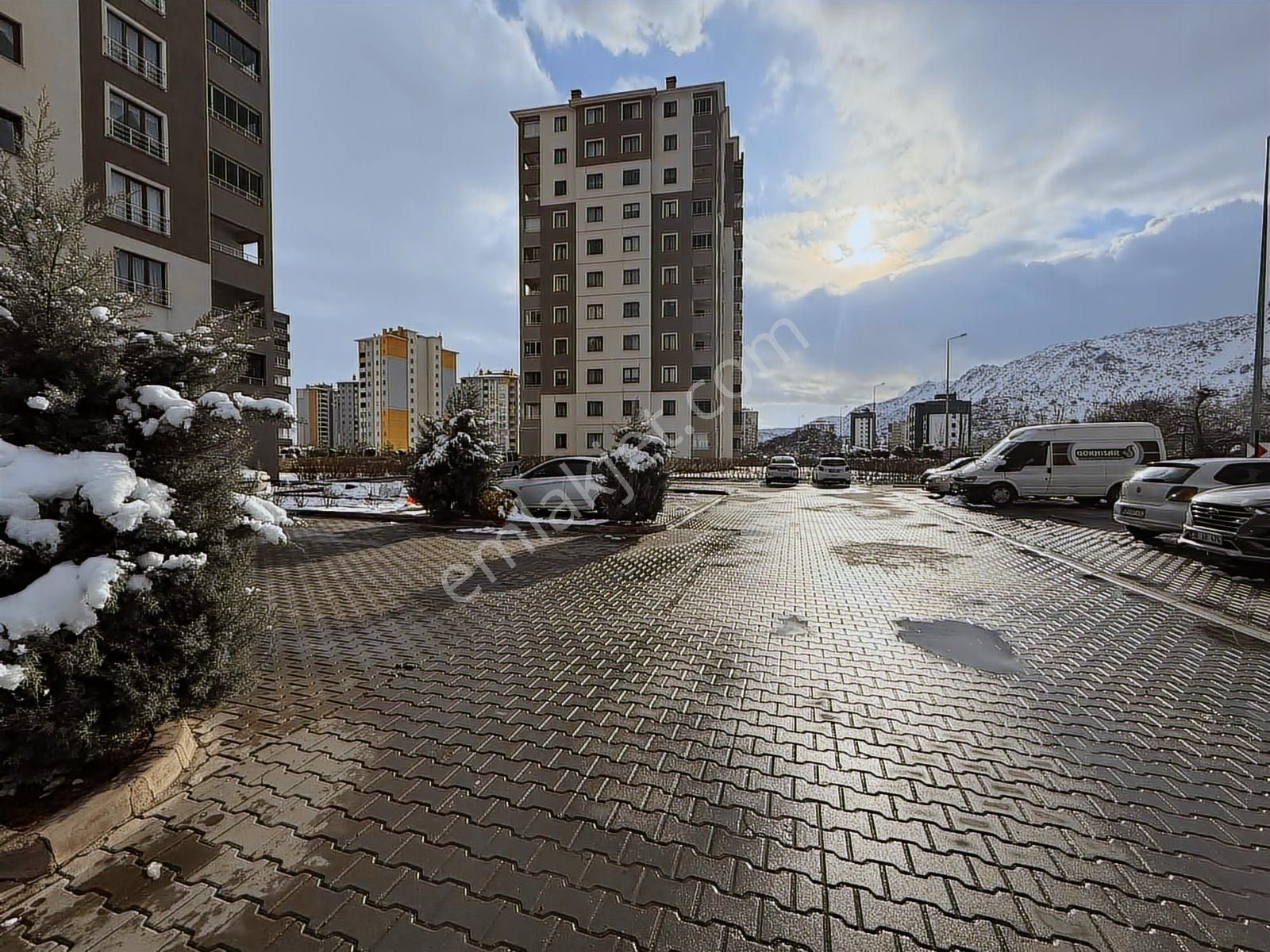 Fetanet Emlaktan Altınoluk Mahallesinde Site İçerisinde Geniş3+1 - Görsel 3