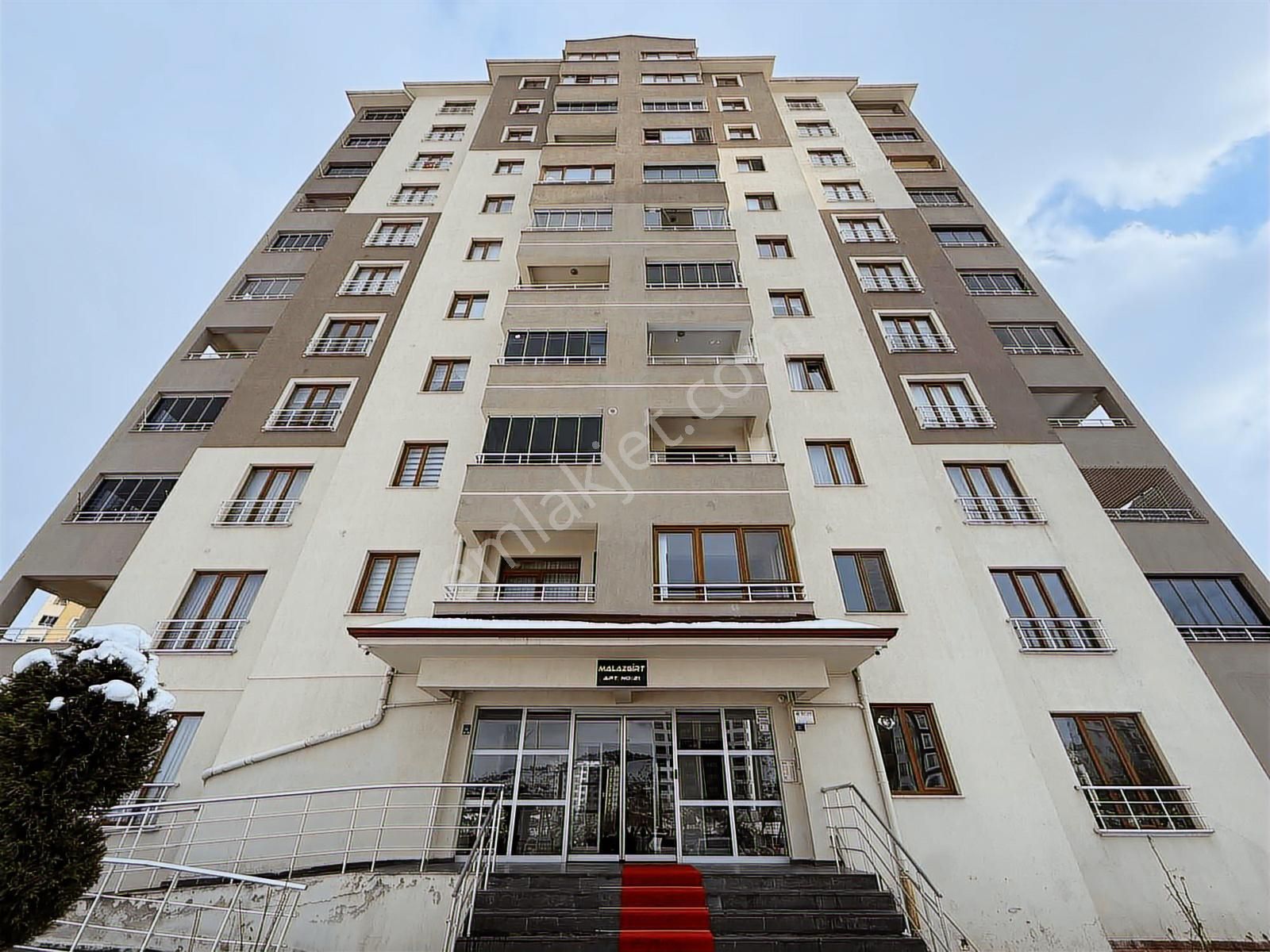 Fetanet Emlaktan Altınoluk Mahallesinde Site İçerisinde Geniş3+1