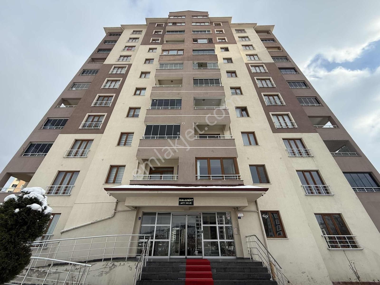 Fetanet Emlaktan Altınoluk Mahallesinde Site İçerisinde Geniş3+1 - Görsel 24