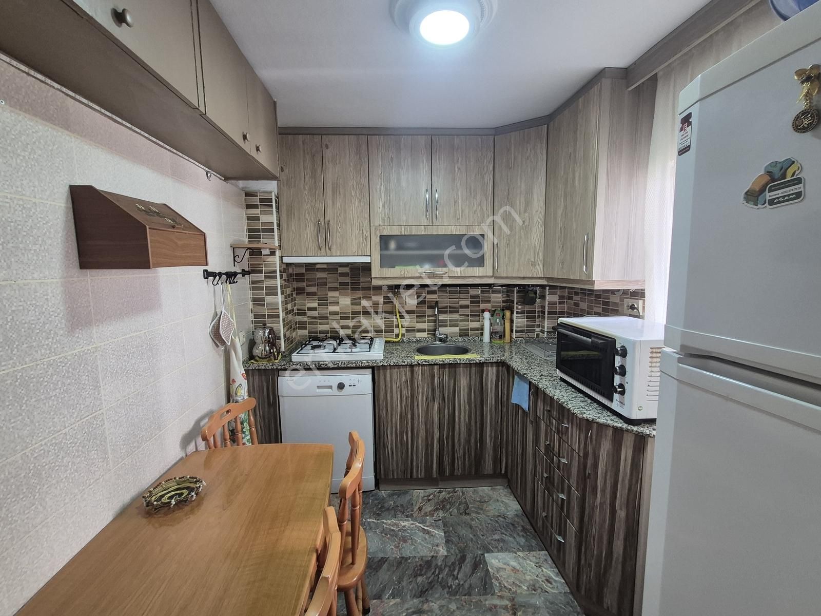 Eşyalı Kiralık 3+1 Daire Bornova Merkez Erzene Mh. - Görsel 10