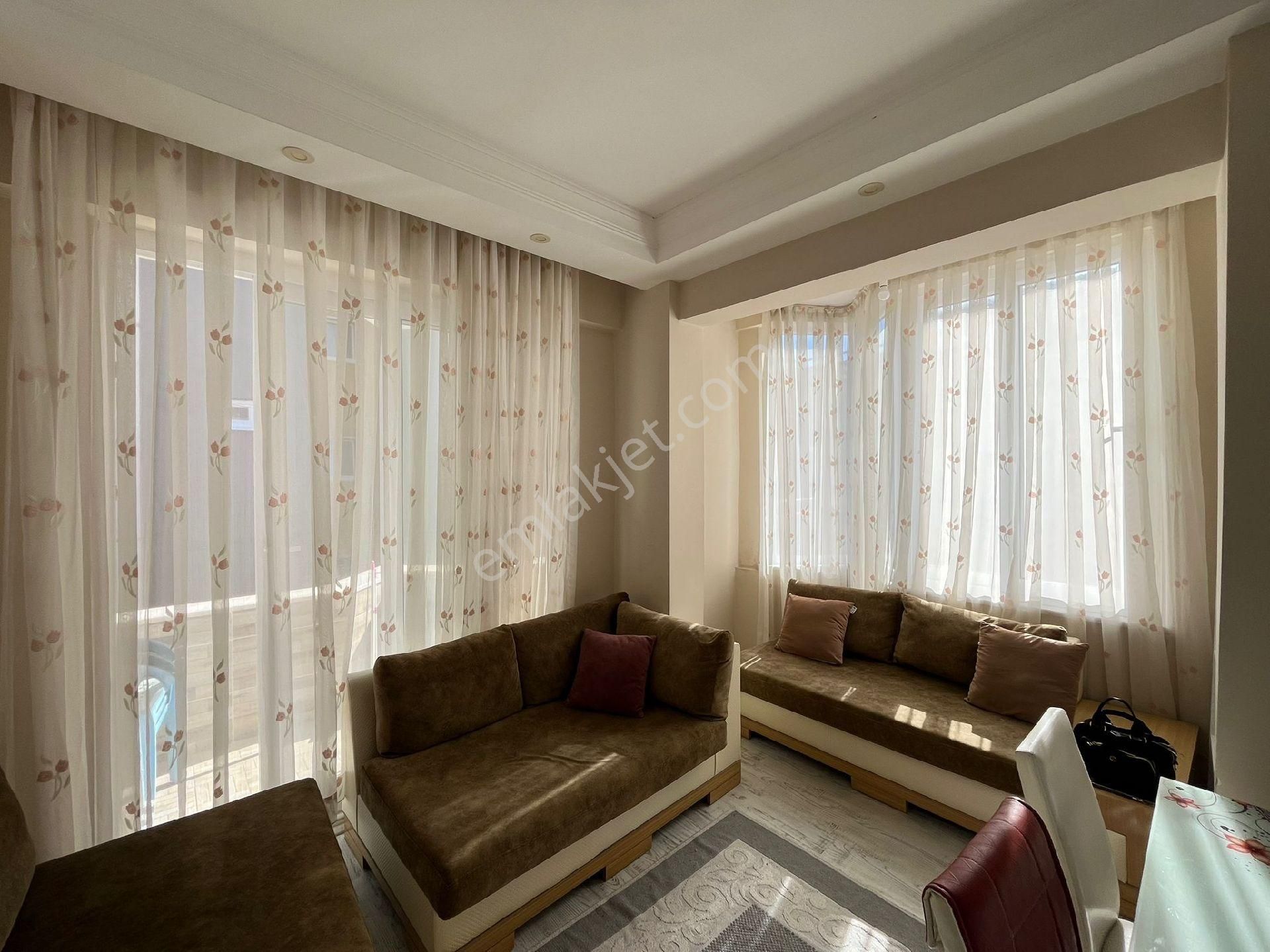 Noterin Arkasında Kullanışlı Eşyası Temiz Kiralık - Görsel 5