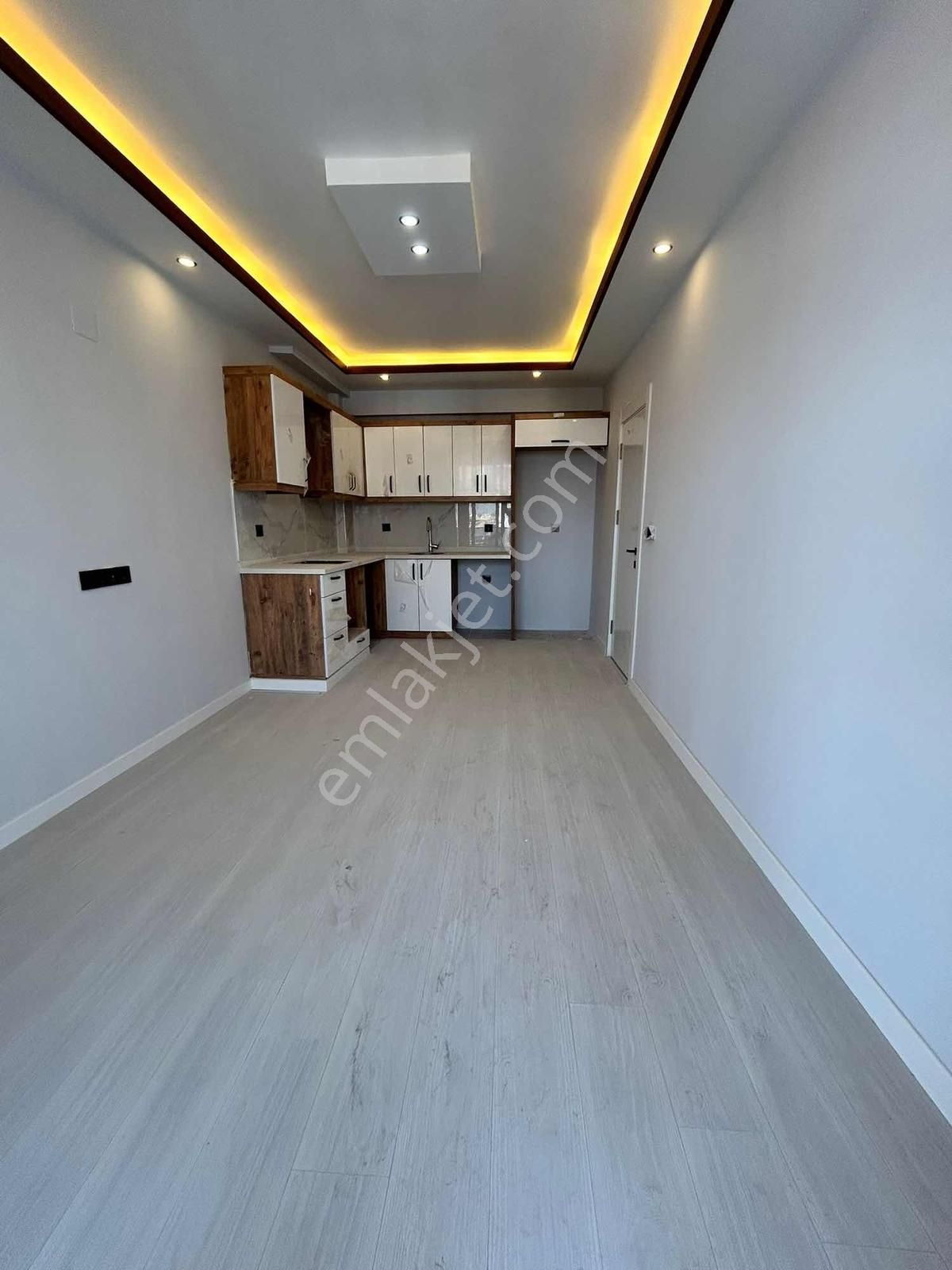 Velioglu Gayrimenkul'den Hürıyet Mahlesinde Kiralık - Görsel 13