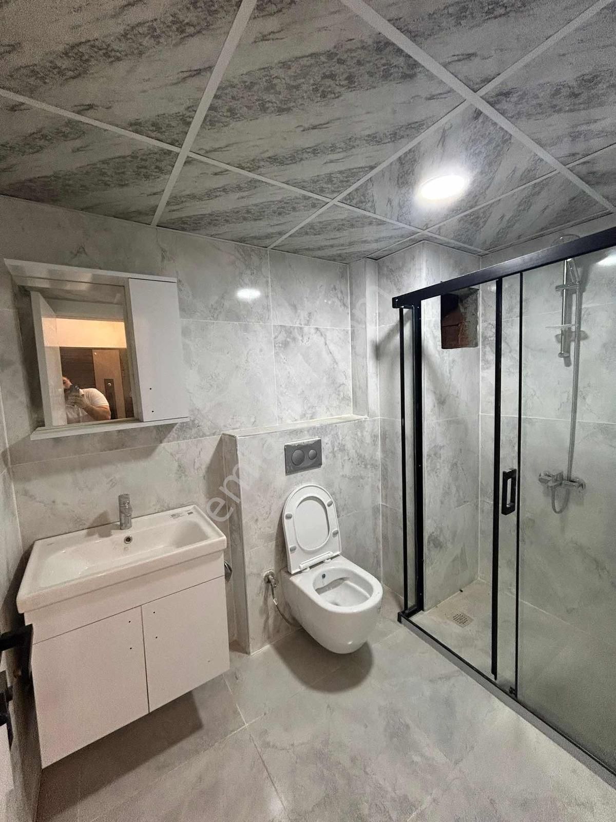 Velioglu Gayrimenkul'den Hürıyet Mahlesinde Kiralık - Görsel 5