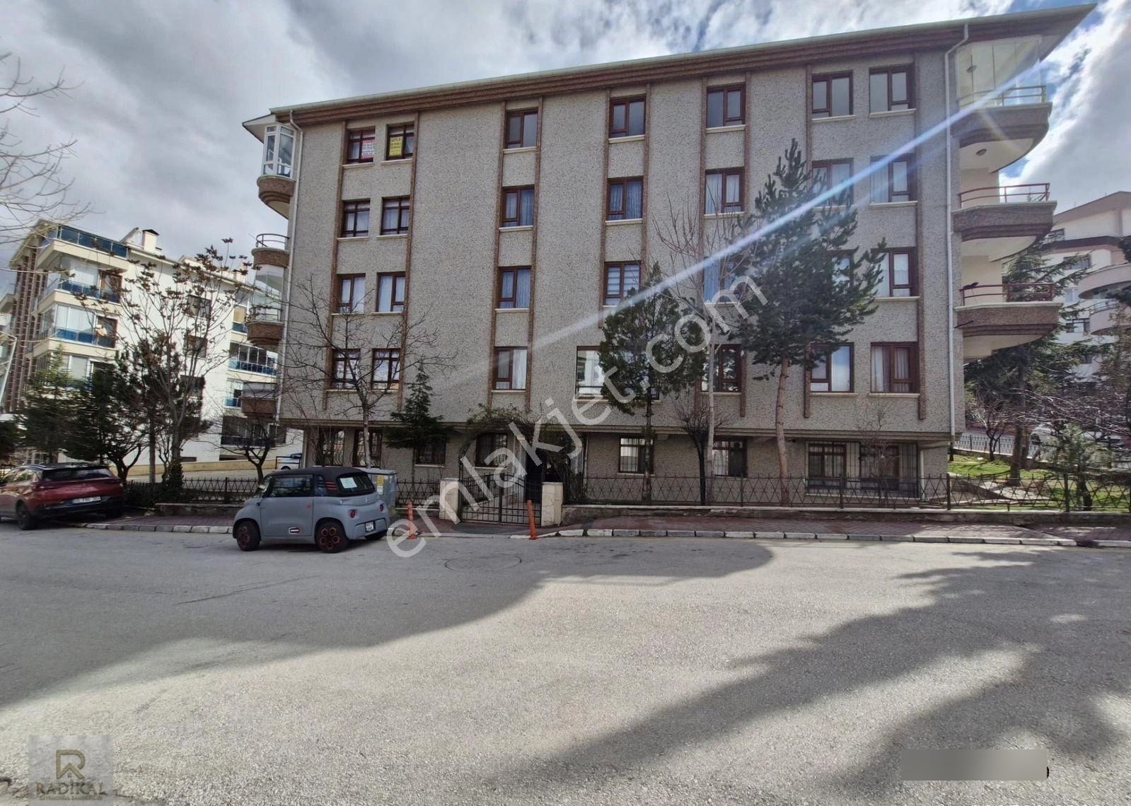 Birlik Mahallesi 472. Sokak Üzeri Kök Tapulu Mülk Sahibi Kullanımlı Satılık 3+1 Kupon Daire....... - Görsel 20