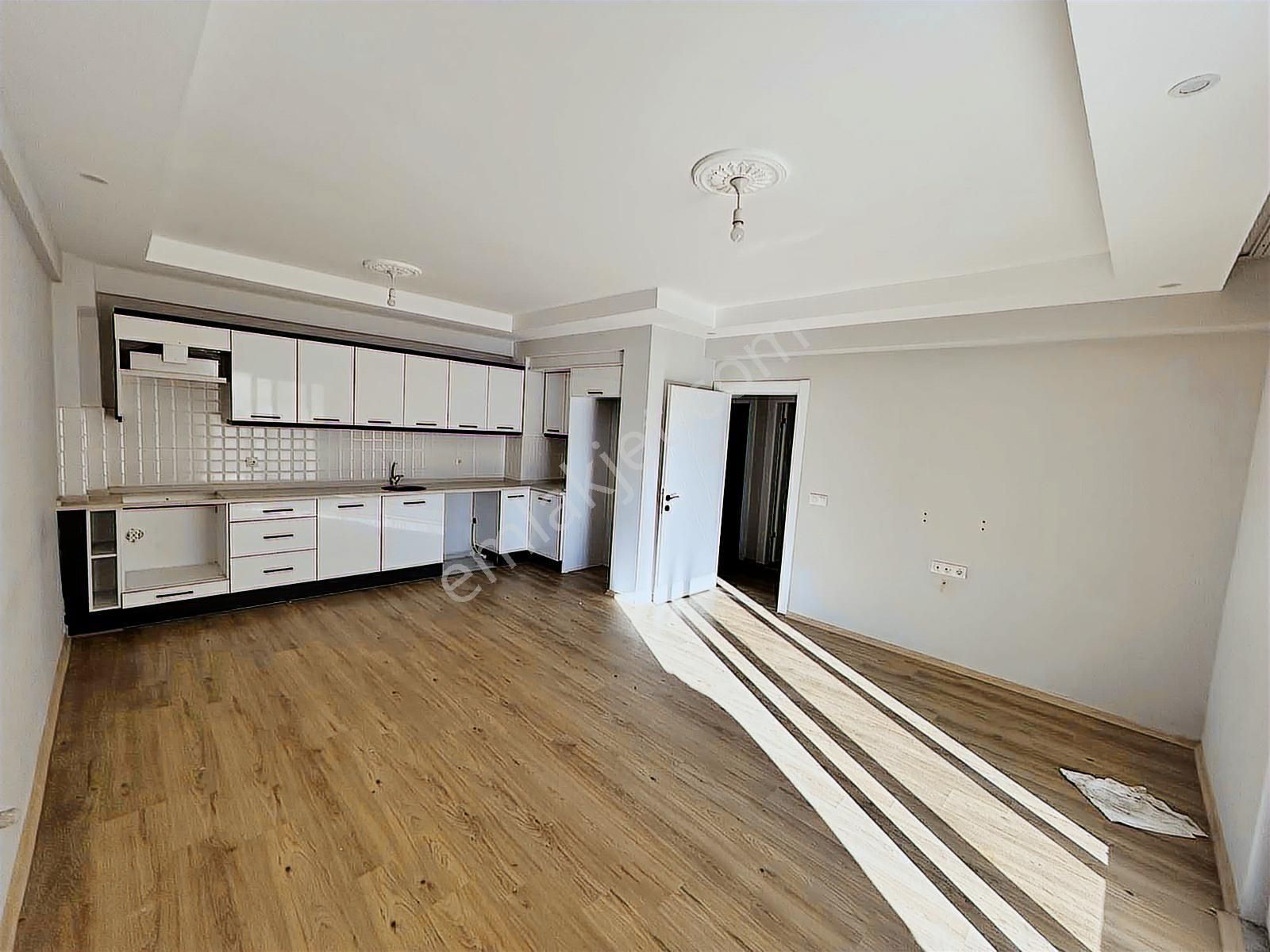 Celal Beyar Cad Kiralık 2+1 Ebeveyn Li Daire