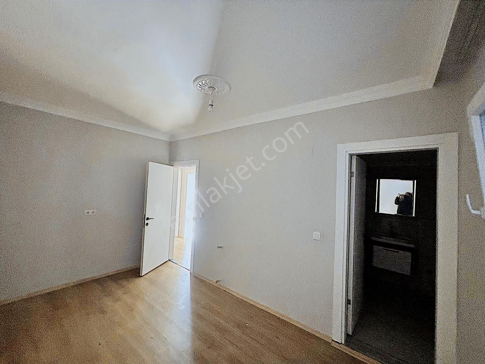 Celal Beyar Cad Kiralık 2+1 Ebeveyn Li Daire - Görsel 7