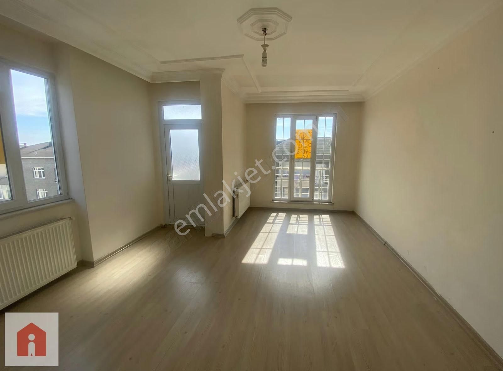 İletişim'den Zübeyde Hanımda Kiralık 2+1 Temiz Daire