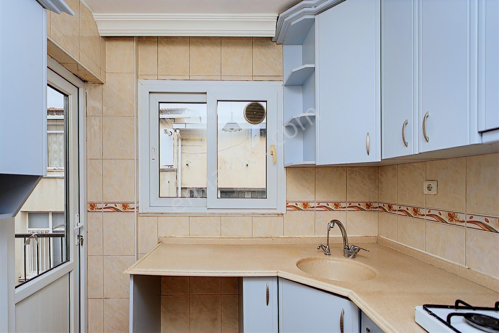 Karşıyaka Alaybey'de Kiralık Denize Yakın 3+1 Daire - Görsel 23