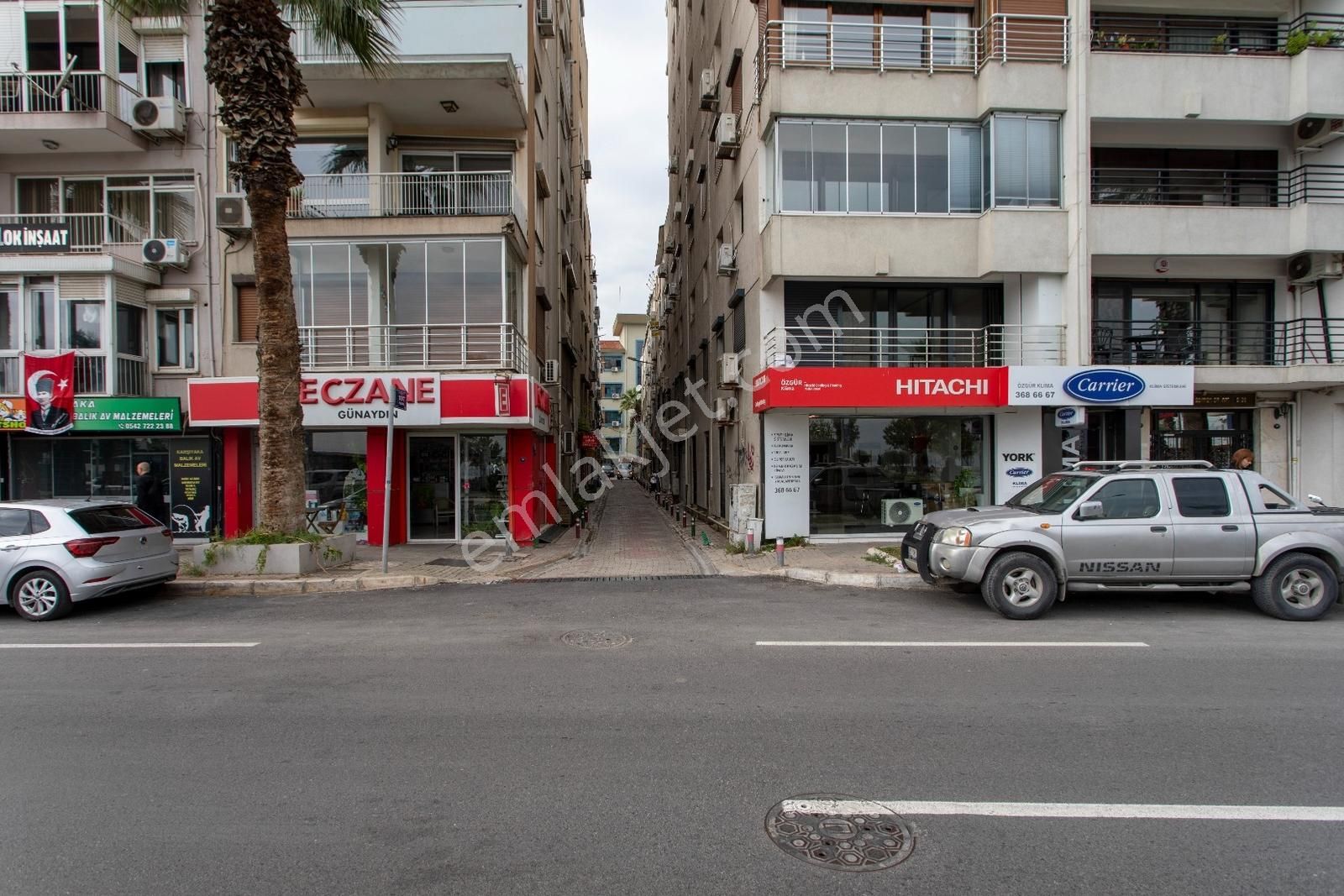 Karşıyaka Alaybey'de Kiralık Denize Yakın 3+1 Daire - Görsel 4