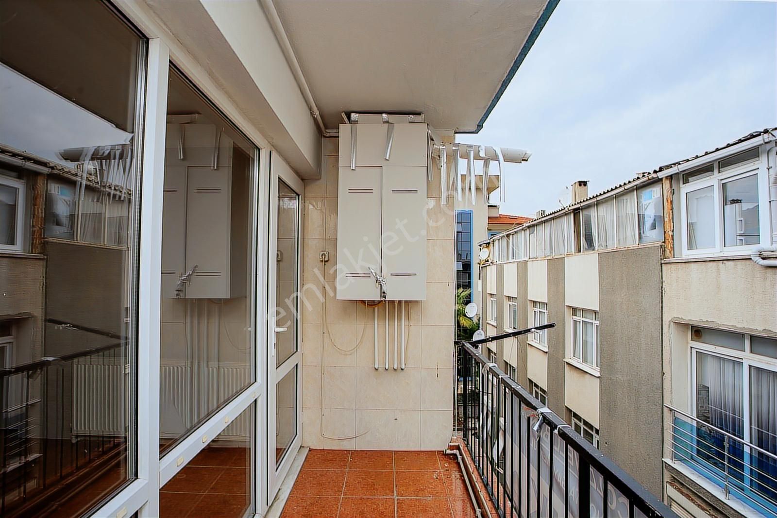 Karşıyaka Alaybey'de Kiralık Denize Yakın 3+1 Daire - Görsel 11