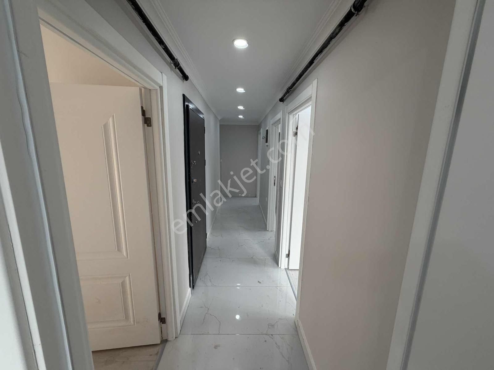 Belediye Karşısında 3+1 4.kat Güney Cephe Sıfır Lüx Daire - Görsel 18