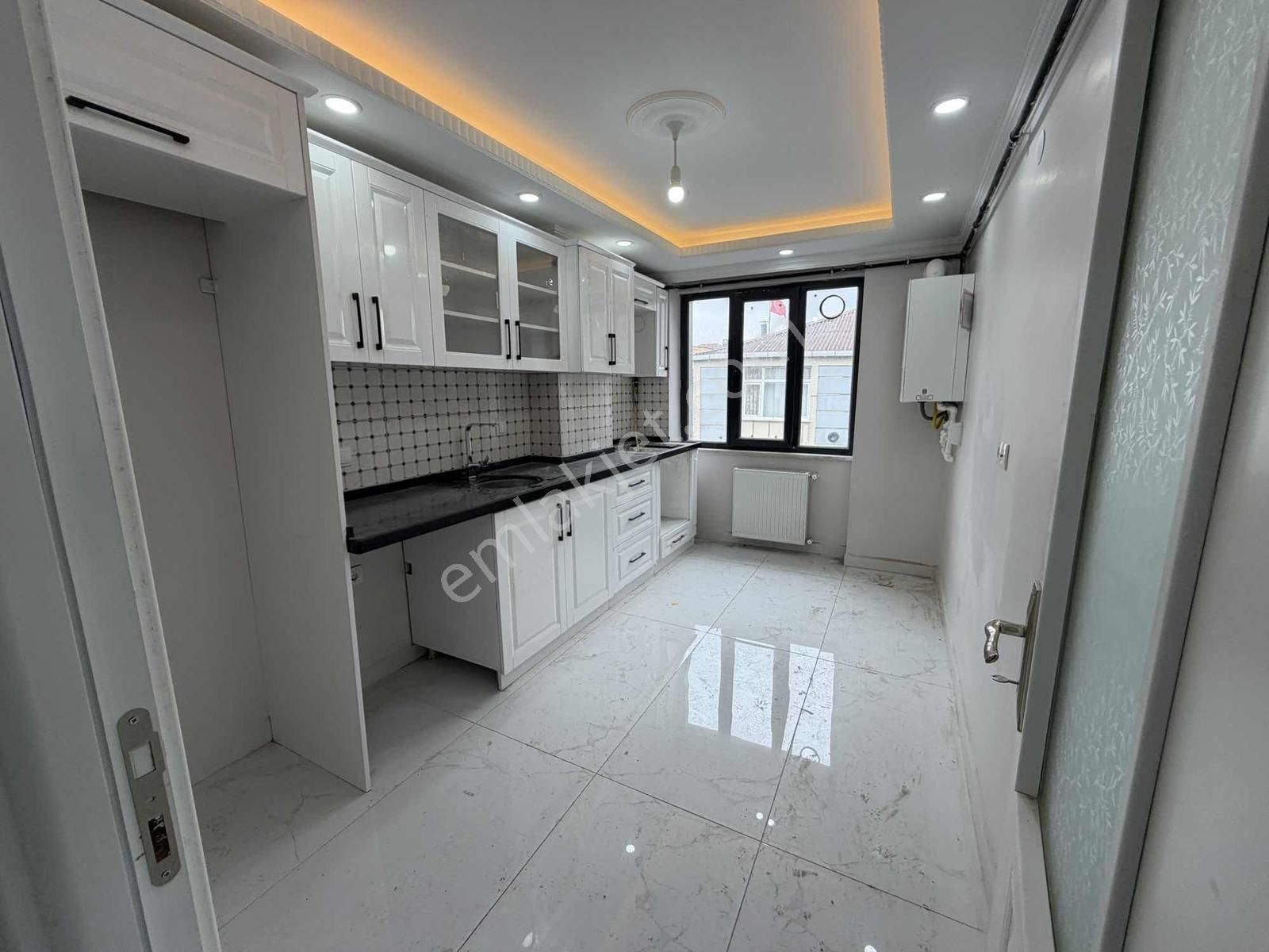 Belediye Karşısında 3+1 4.kat Güney Cephe Sıfır Lüx Daire - Görsel 35