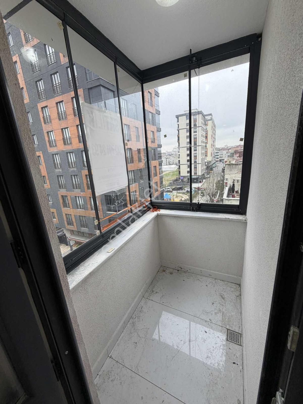 Belediye Karşısında 3+1 4.kat Güney Cephe Sıfır Lüx Daire - Görsel 33