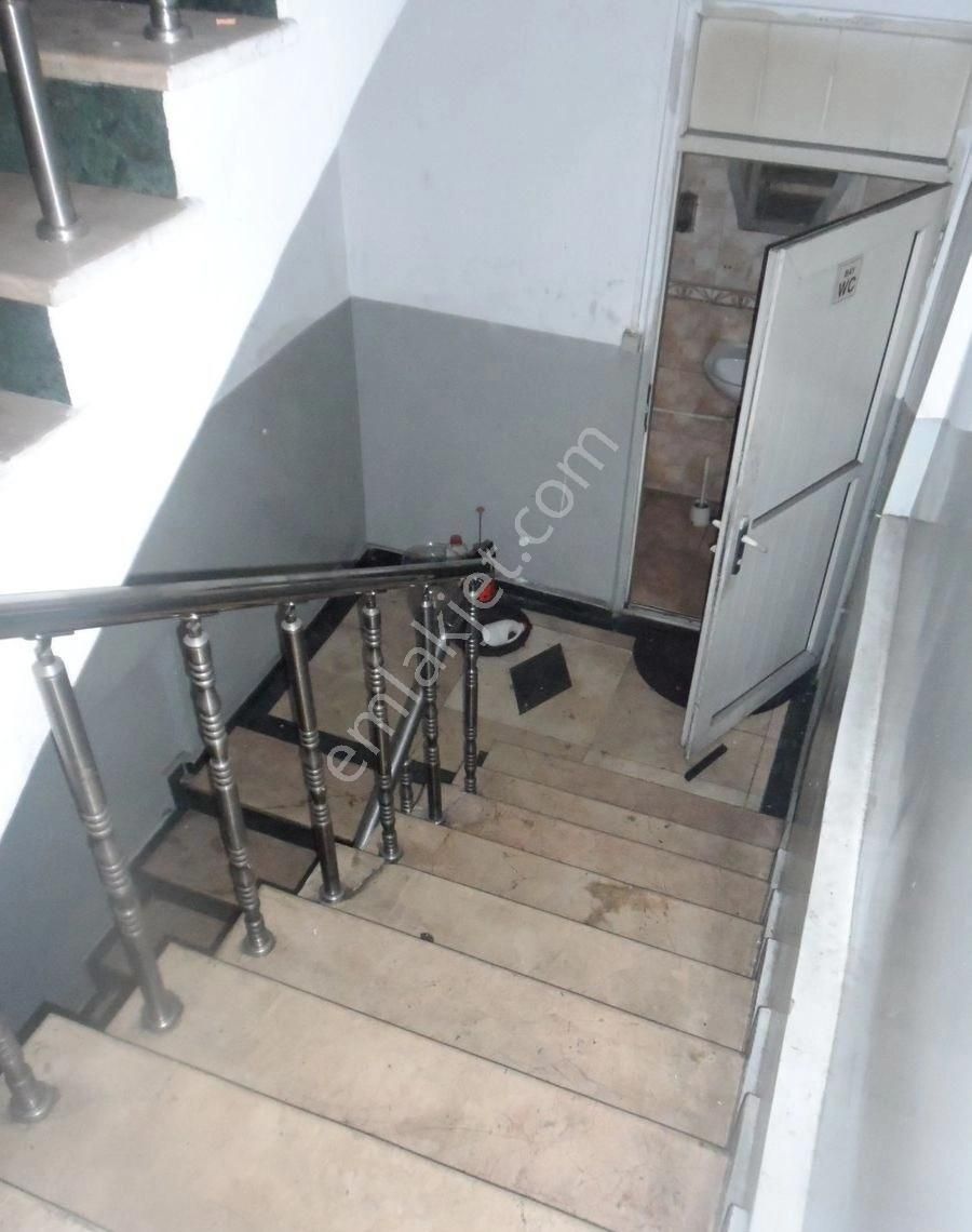 Zeytinburnu Demirciler Sitesin De Kiralık Dükkan - Görsel 2