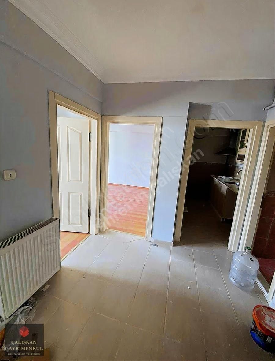 Arnavutköy Merkezde Kiralık 2+1 Daire - Görsel 13