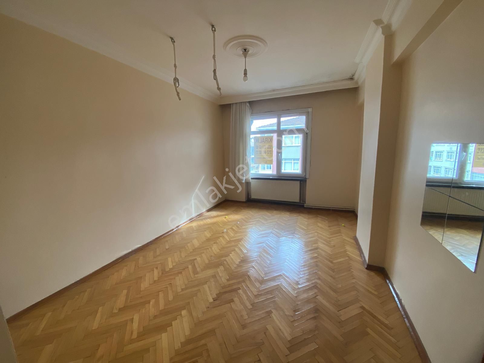 İstanbul House'dan B.evler'de 3+1 Ara Kat Asansörlü Geniş Daire - Görsel 10