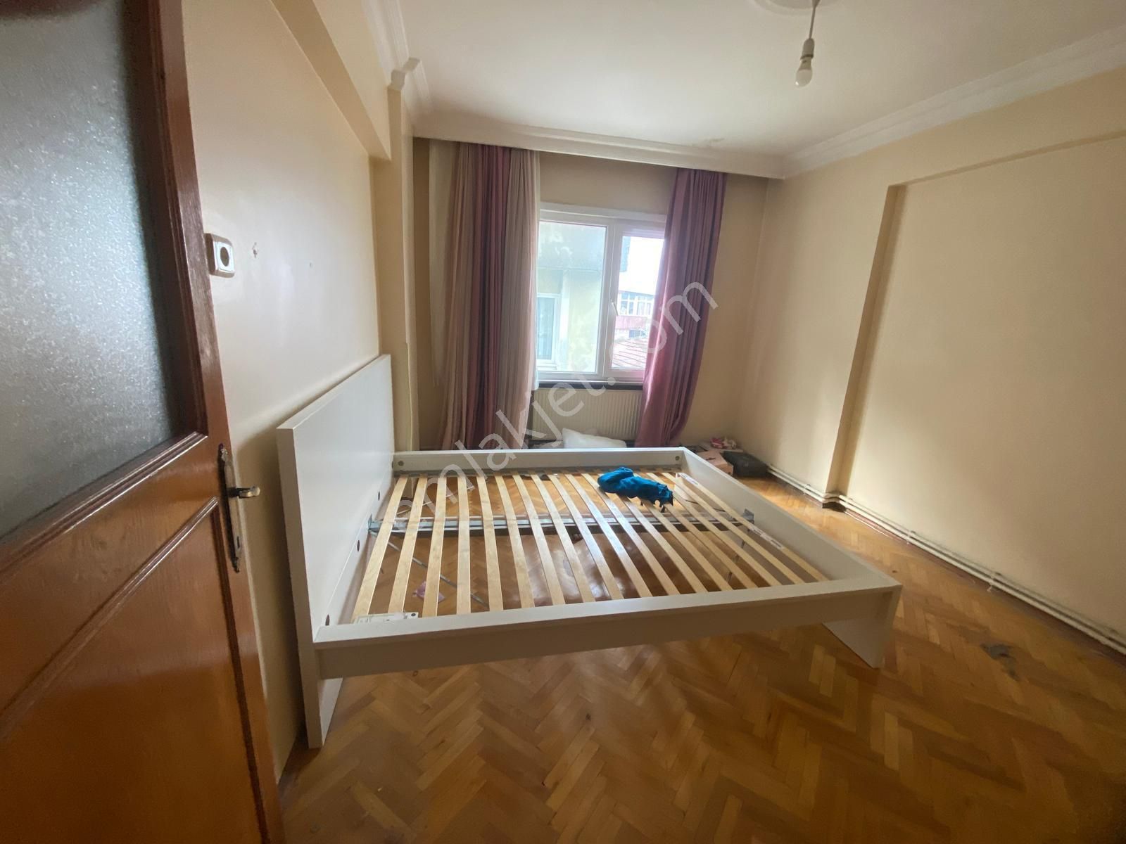 İstanbul House'dan B.evler'de 3+1 Ara Kat Asansörlü Geniş Daire - Görsel 13