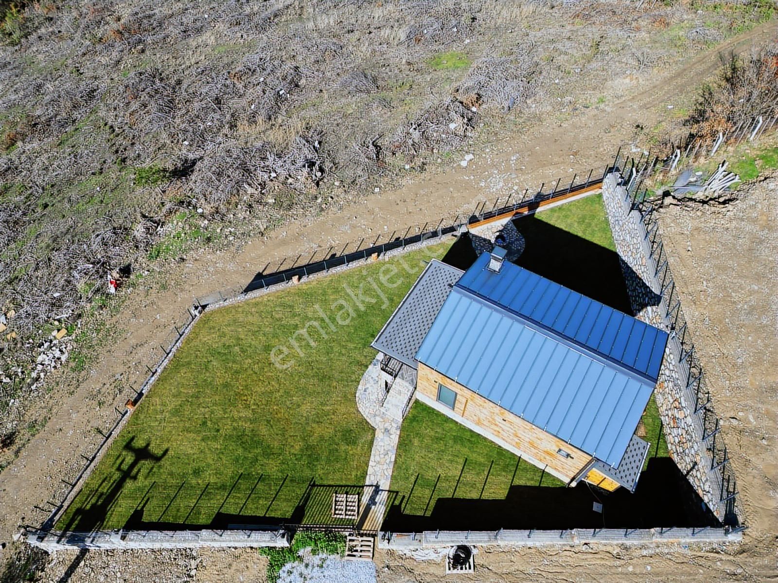 2m Yatırım'dan İznik Çamoluk Mah Full Göl Manzaralı Ağaç Ev - Görsel 2