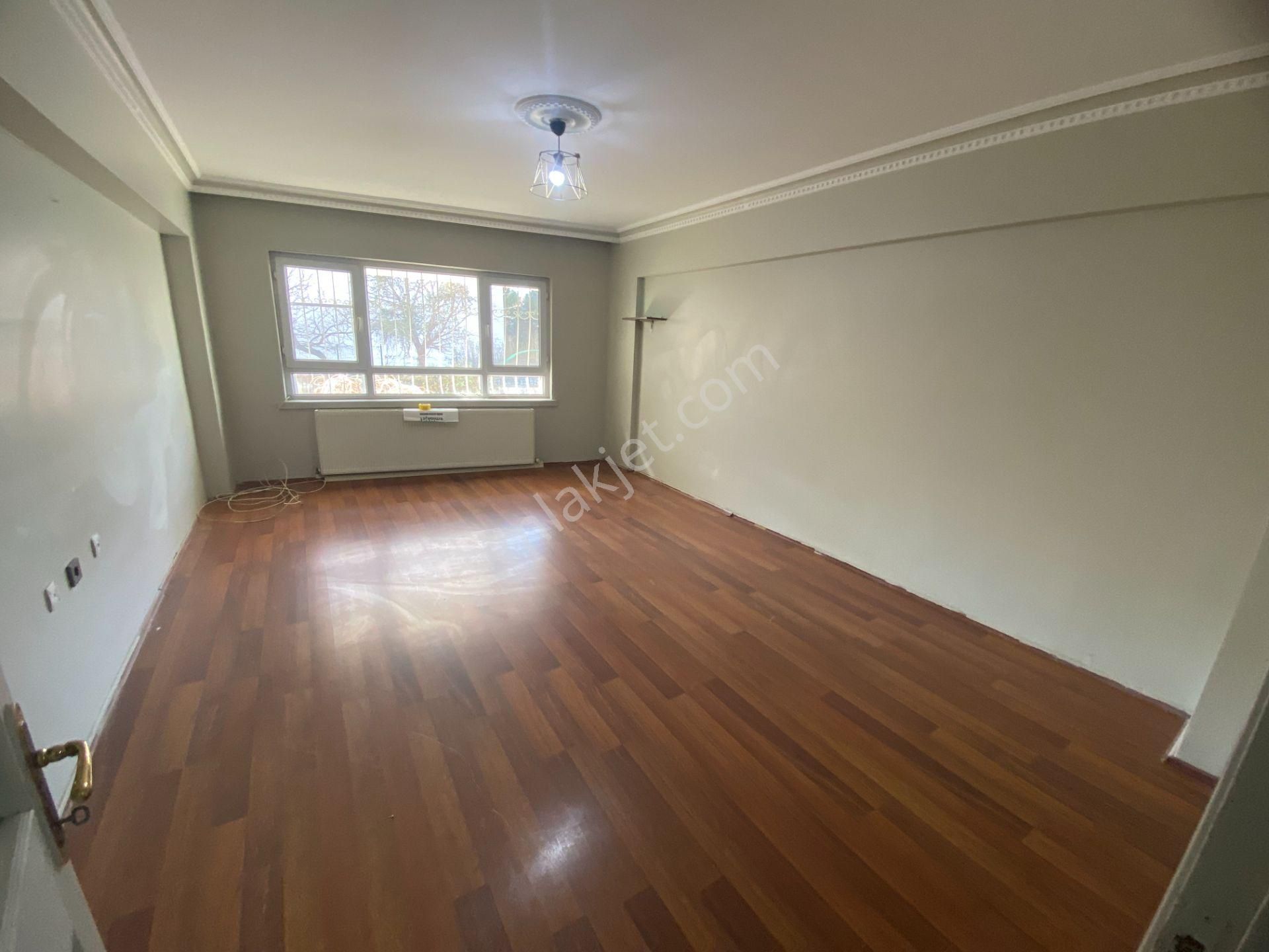 Elvankent Topçu Mah. Ebeveyn Banyolu 3+1 Arakat Kiralık Daire - Görsel 9