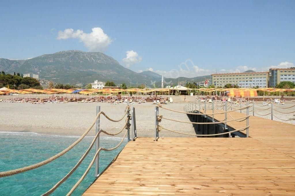 Alanya Gold City’de | Deniz Manzaralı | Full Kompleks 1+1 Satılık Daire - Görsel 11