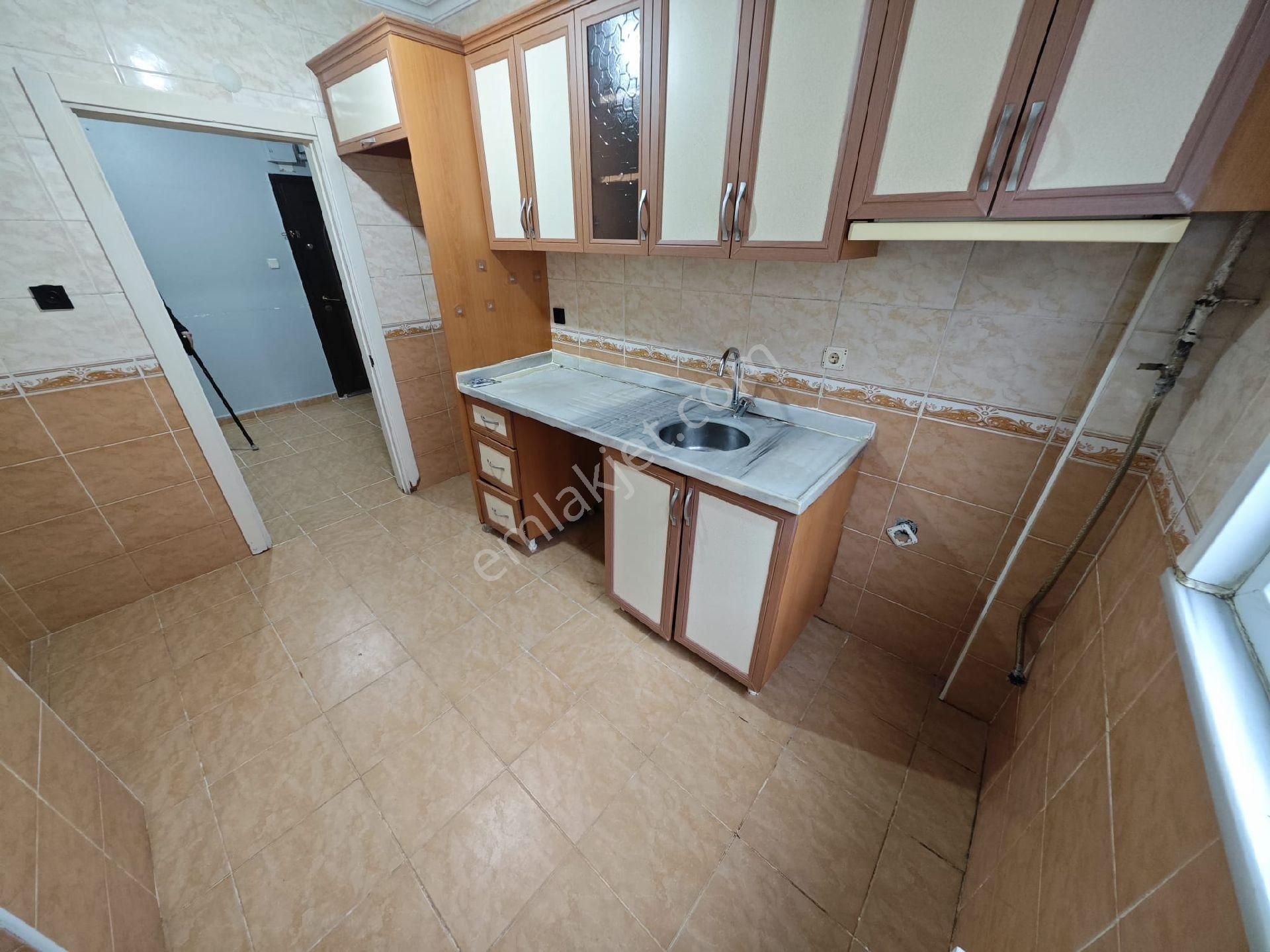 Yenibosna Satılık 2+1 3,kat Daire Satılık - Görsel 10