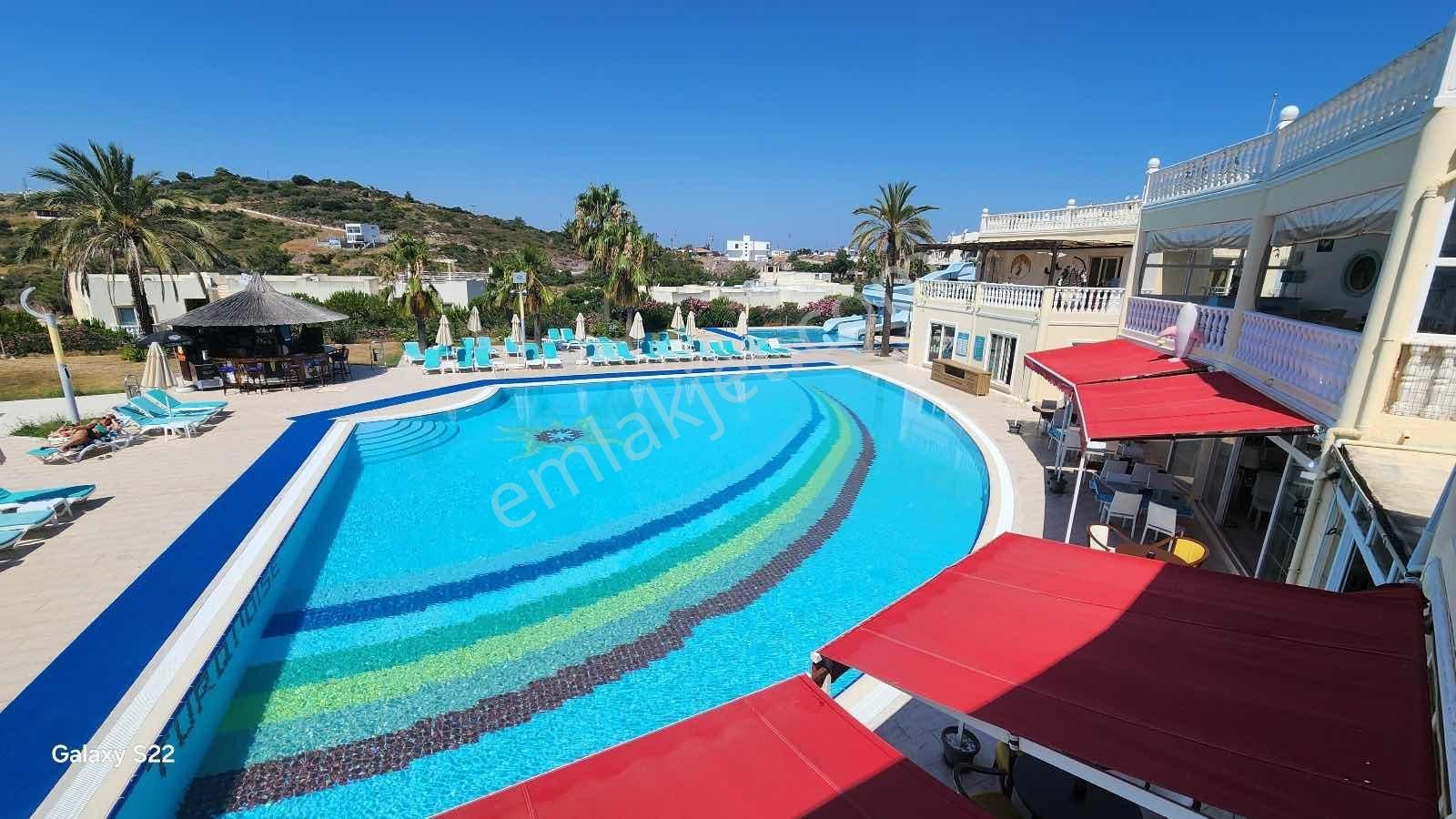 Bodrum Adabükü'nde 2+1 Çift Banyolu Göl Manzaralı Daire