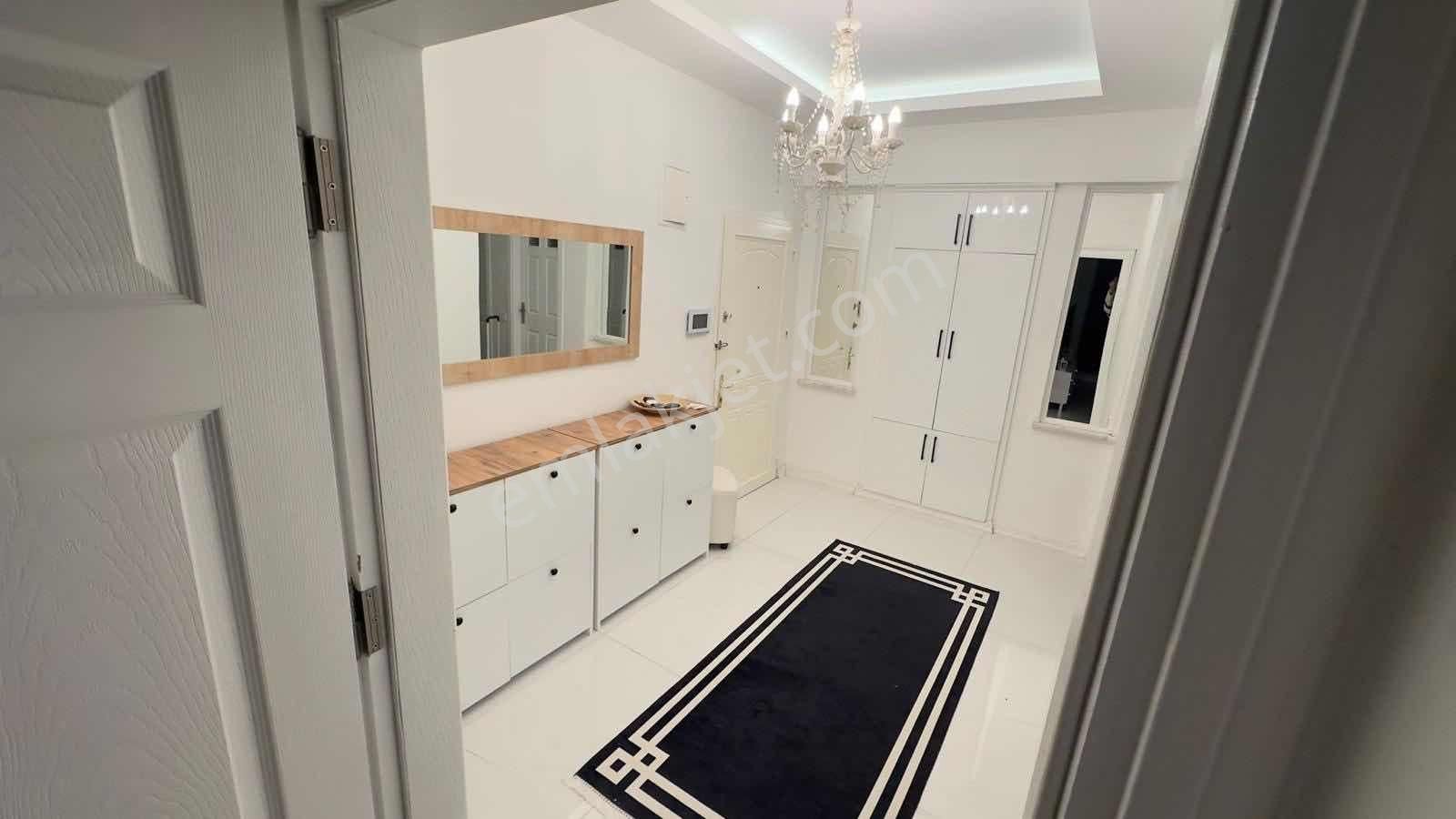 Antalya Full Manzaralı İçi Full Lüks Yapılı Ayrı Mutfak 2+1 - Görsel 4