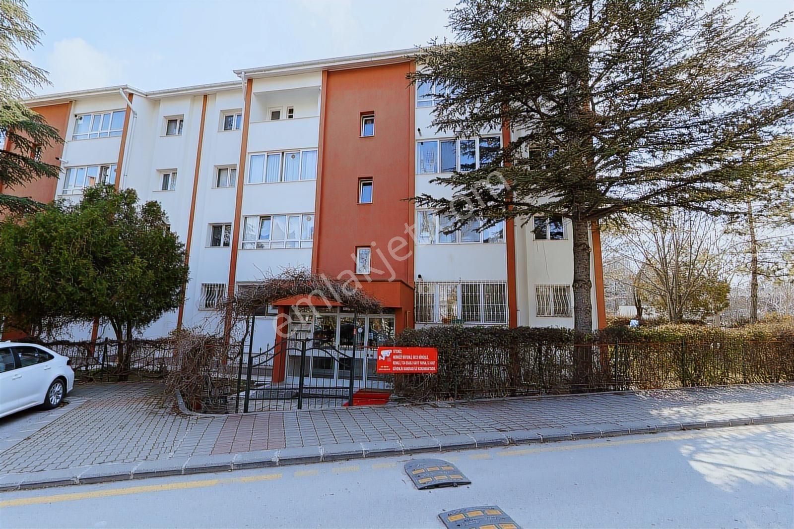 Çankaya Birlik Mahallesi Oyak Sitesi Satılık 3+1 Daire Kök Tapu - Görsel 21