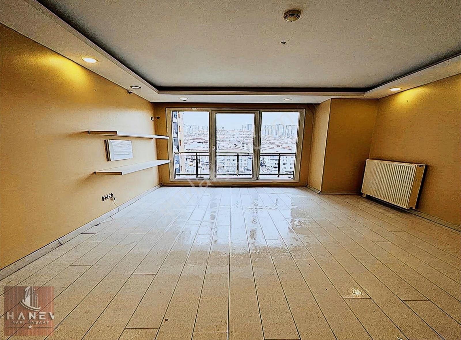 Metrobüse Yakın 110m2 2+1 Site İçinde İçi Yapılı Kiralık Daire
