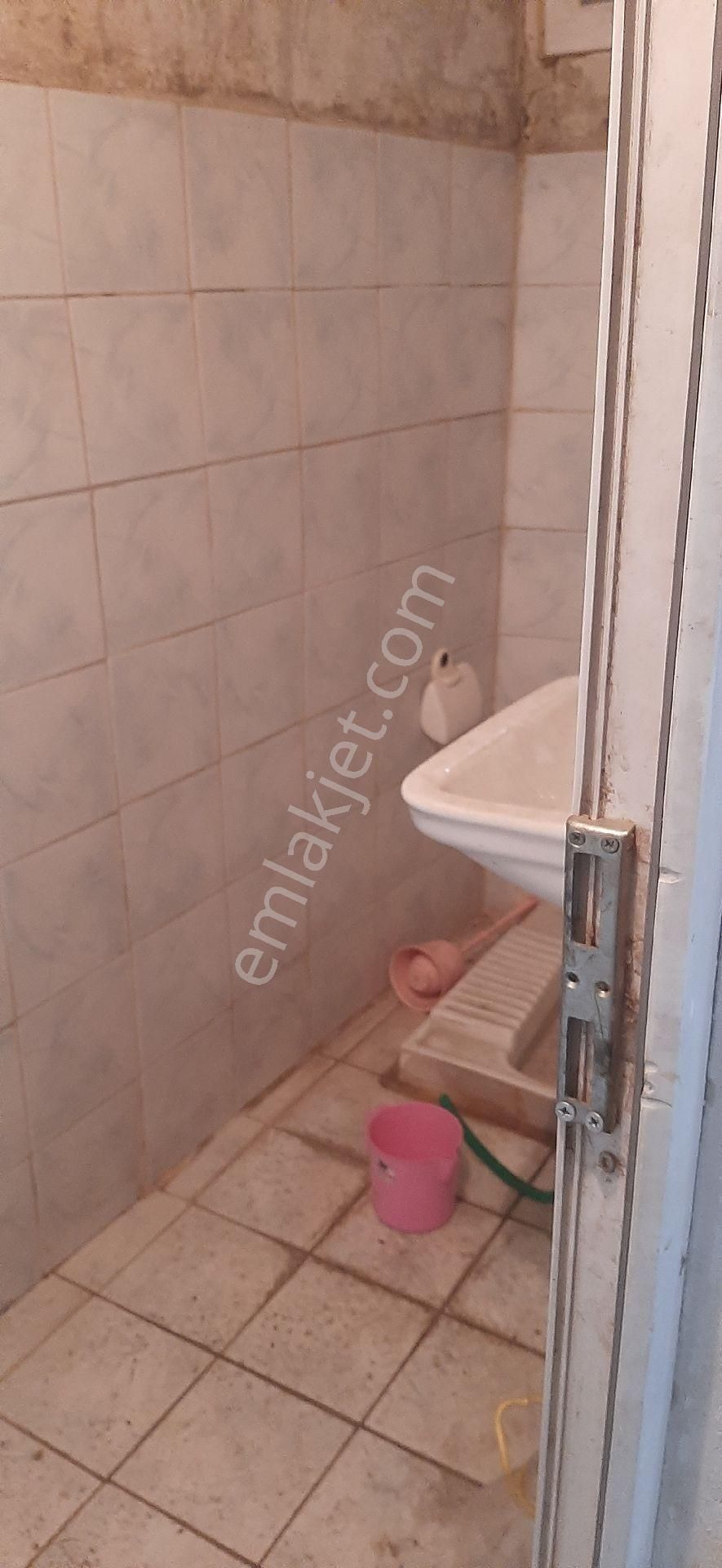 Karabaglar Yunus Emre Mahalleside Kiralık 120mt Dükan - Görsel 18