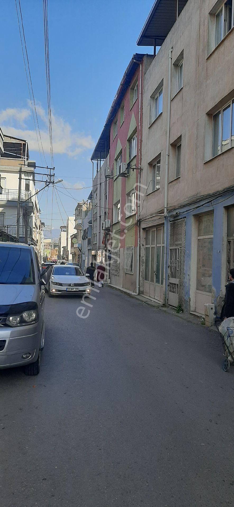Karabaglar Yunus Emre Mahalleside Kiralık 120mt Dükan - Görsel 17