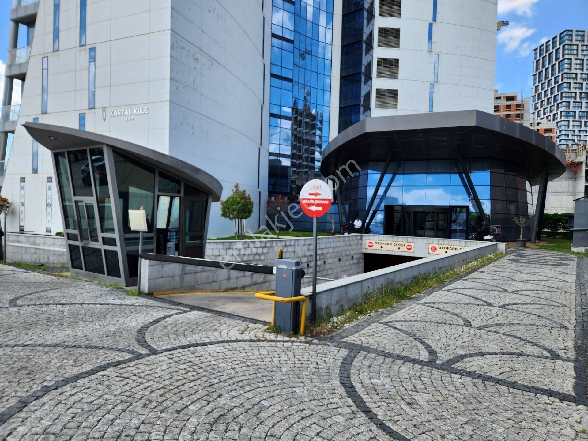 Kadiköy - Sabiha Gökçen Havalimanı Metro Yanı Kartal Kule Teraslı Kiralık 1+0 Ofis -dekorasyonlu- - Görsel 29