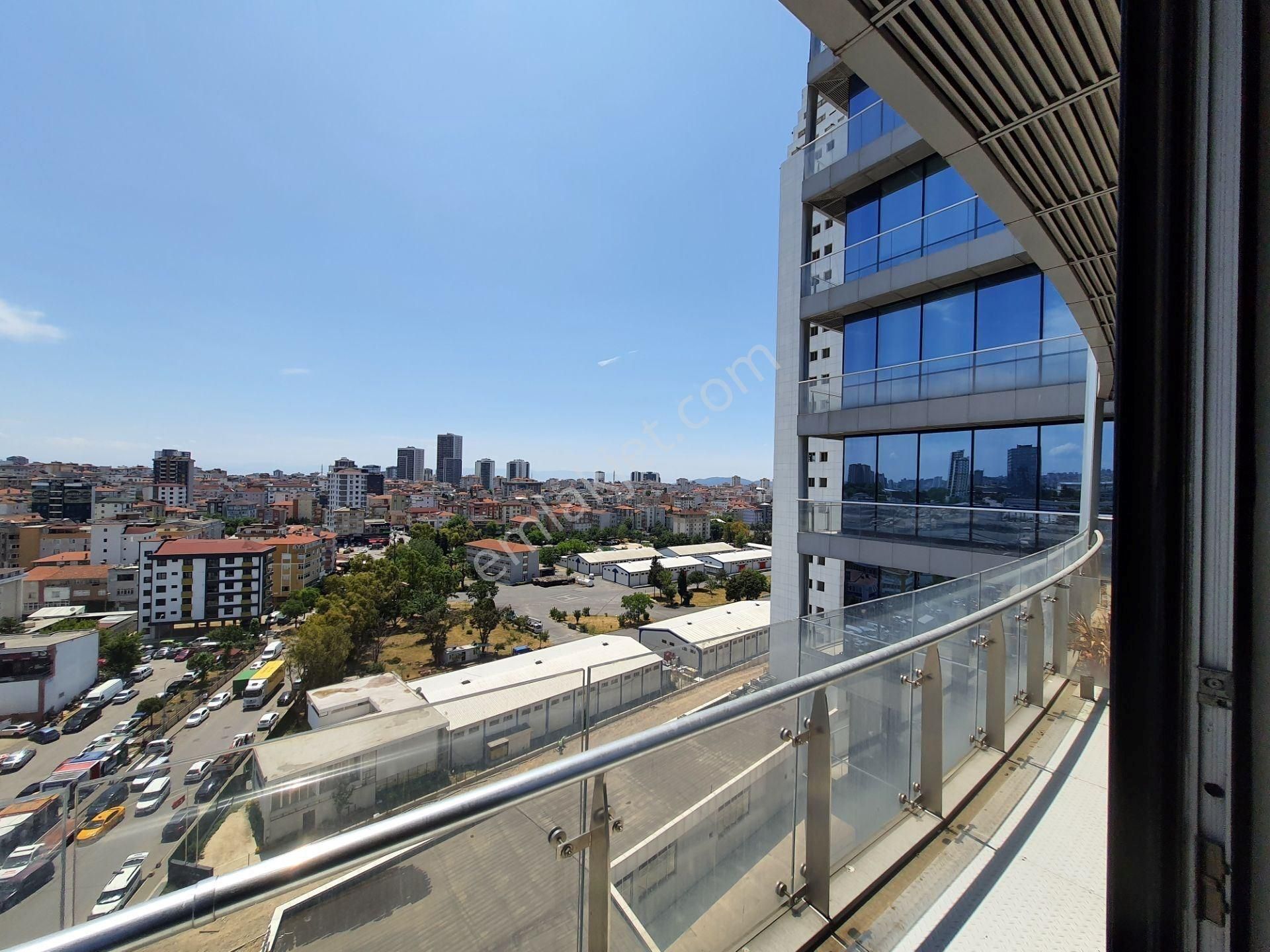 Kadiköy - Sabiha Gökçen Havalimanı Metro Yanı Kartal Kule Teraslı Kiralık 1+0 Ofis -dekorasyonlu- - Görsel 2