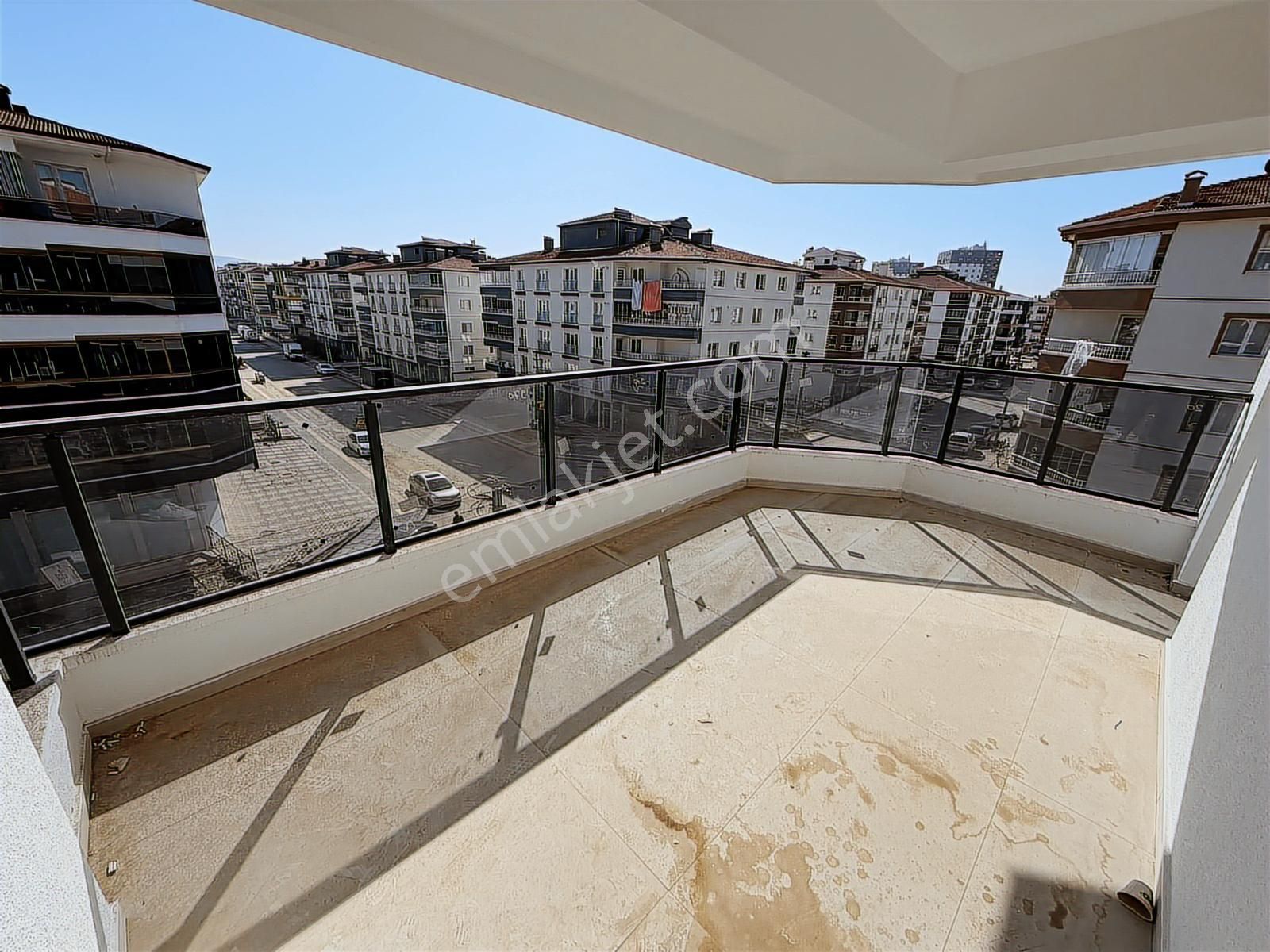 Menderes Mah. Ultra Lüx Geniş Balkonlu Uygun Fiyatlı 3+1 - Görsel 9