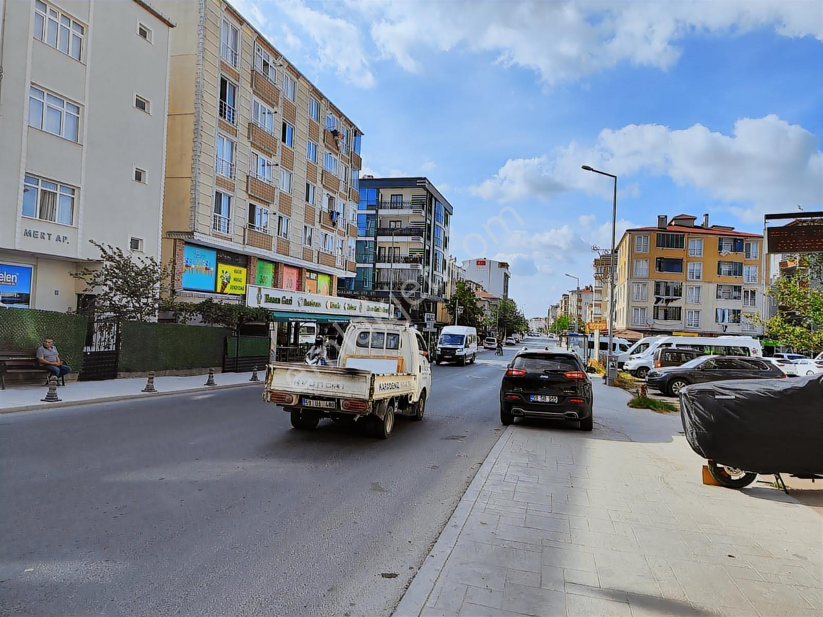 Vatan Ve Erbay Caddesi Kesişimiminde Kiracılı Satılık Dükkan - Görsel 10