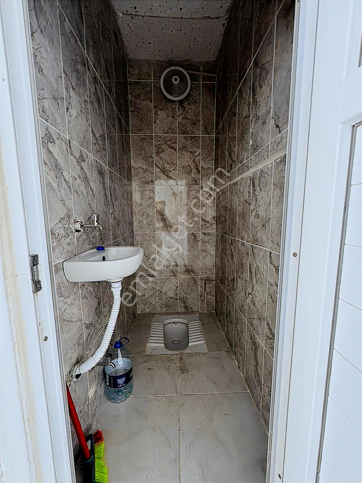 Vatan Ve Erbay Caddesi Kesişimiminde Kiracılı Satılık Dükkan - Görsel 7