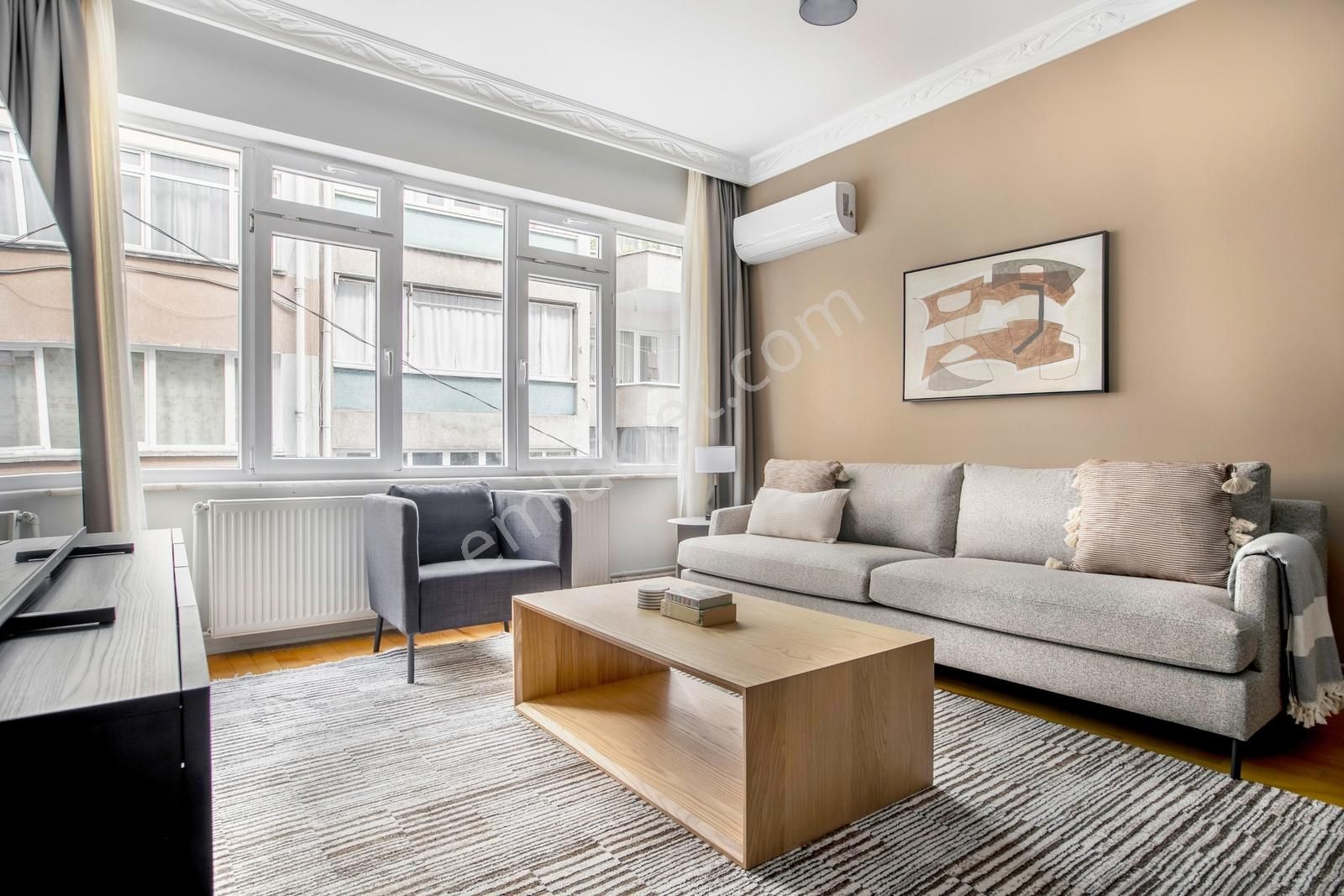 Teşvikiye'de İçi Yapılı Özel Tasarım Full Eşyalı Kiralık 2+1