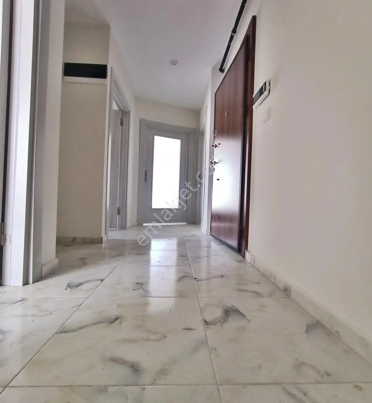 Kod 3186 Ekşioğlu Mah. Yatırıma Uygun Arakat 2+1 Satılık - Görsel 8